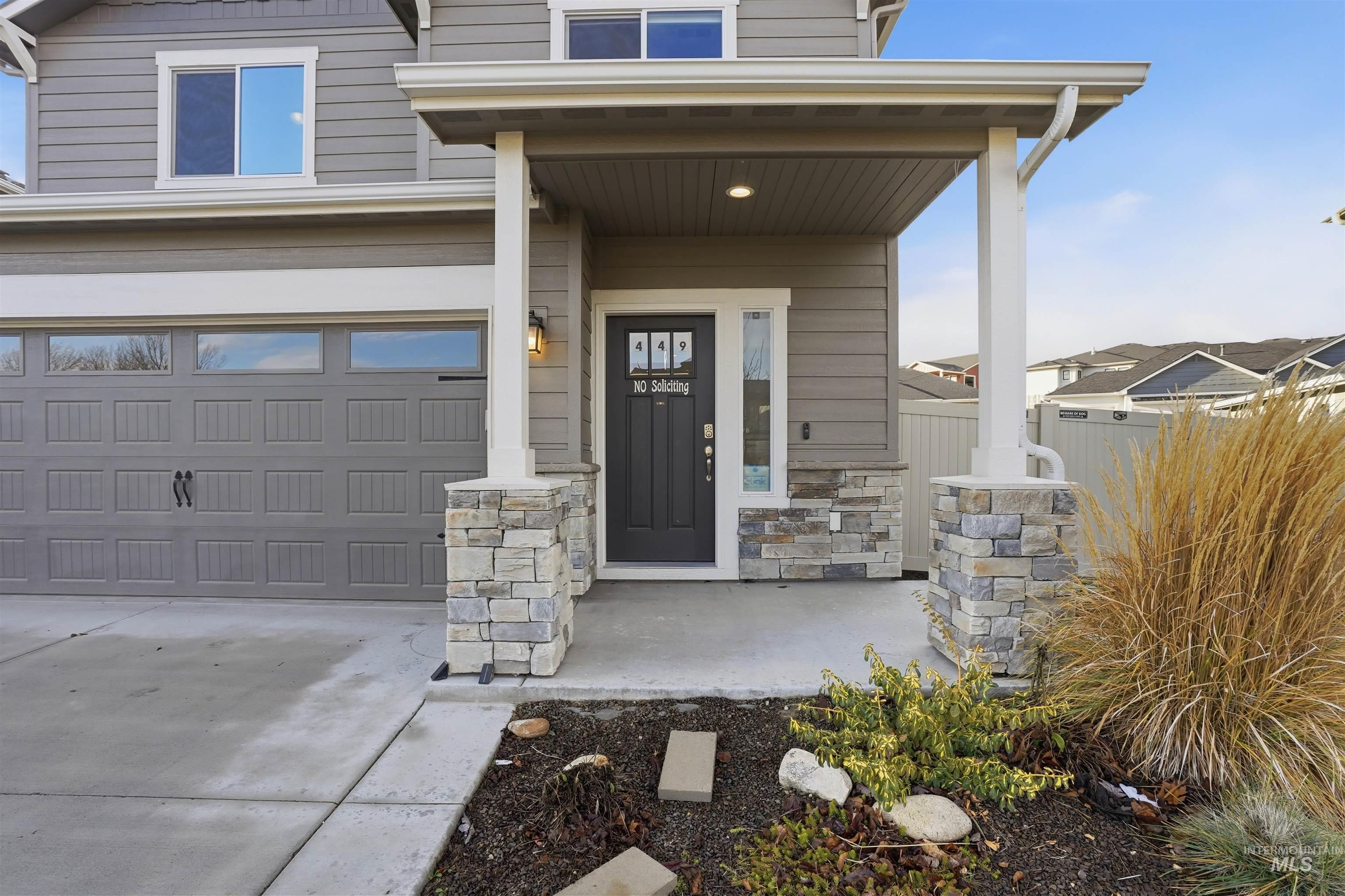 449 W Winnipeg St, Meridian, Idaho 83642, 3 Bedrooms, 2.5 Bathrooms, Residential For Sale, Price $399,990,MLS 98971346