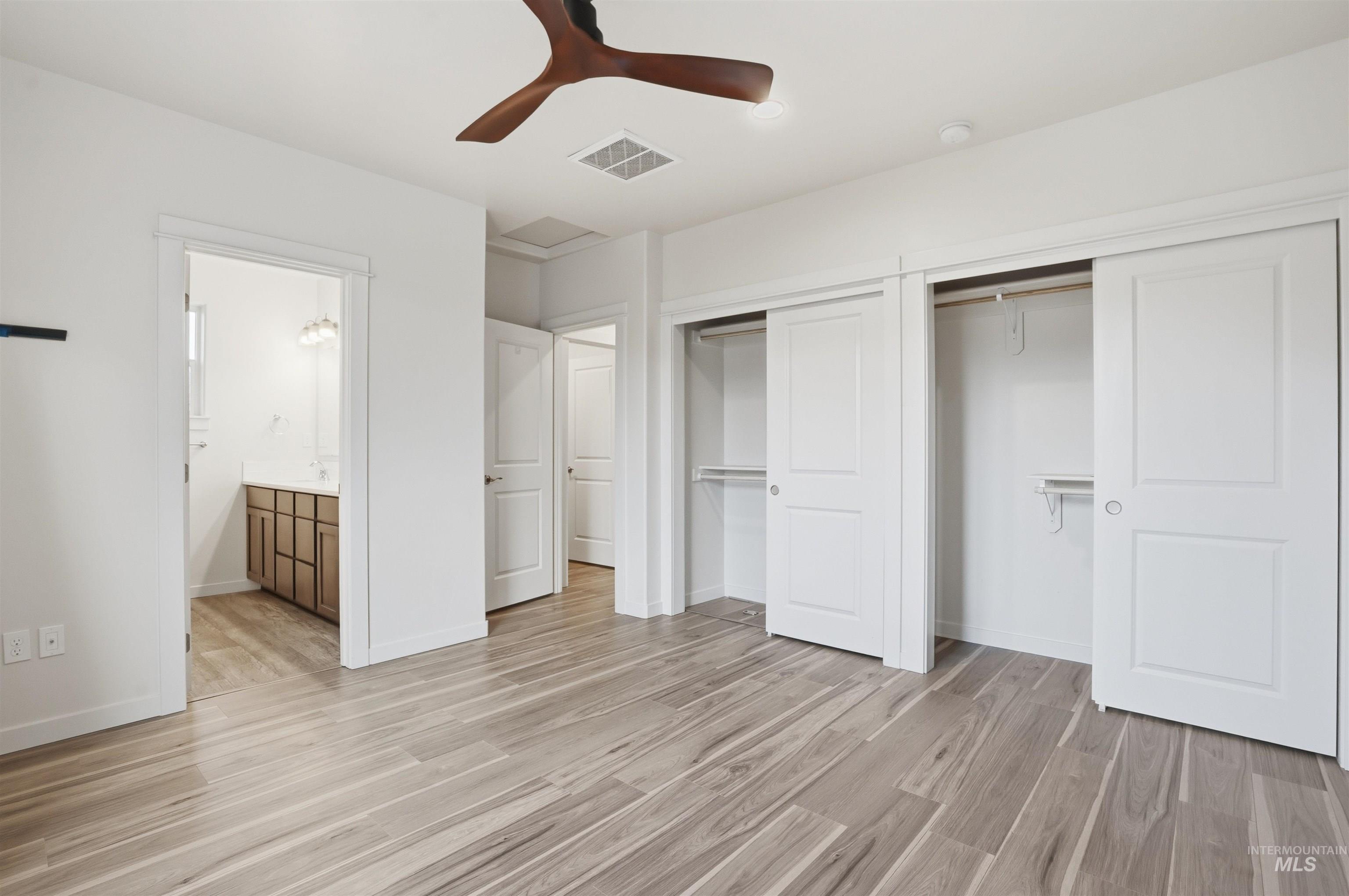 449 W Winnipeg St, Meridian, Idaho 83642, 3 Bedrooms, 2.5 Bathrooms, Residential For Sale, Price $399,990,MLS 98971346