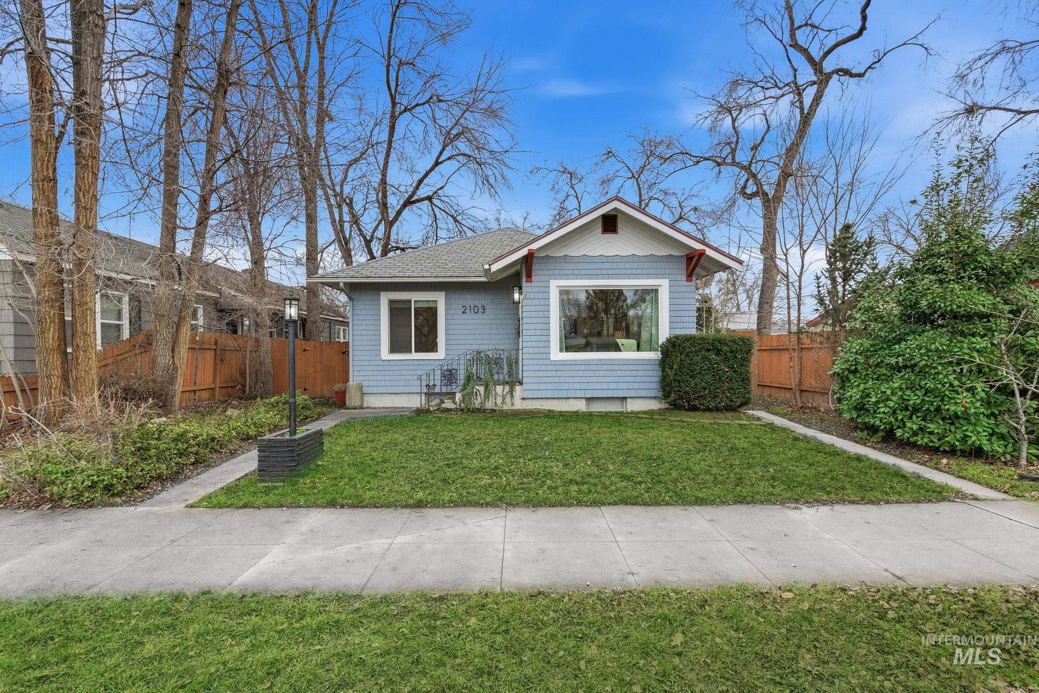 2103 & 2103 1/2 W Bannock St, Boise, Idaho 83702, 2 Bedrooms, 1 Bathroom, Residential Income For Sale, Price $598,000,MLS 98971347