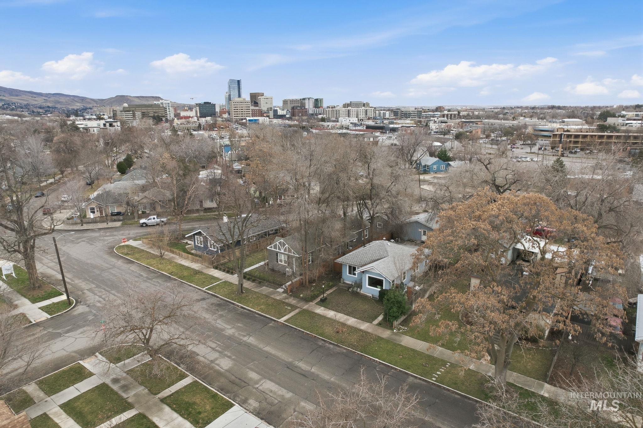 2103 & 2103 1/2 W Bannock St, Boise, Idaho 83702, 2 Bedrooms, 1 Bathroom, Residential Income For Sale, Price $598,000,MLS 98971347