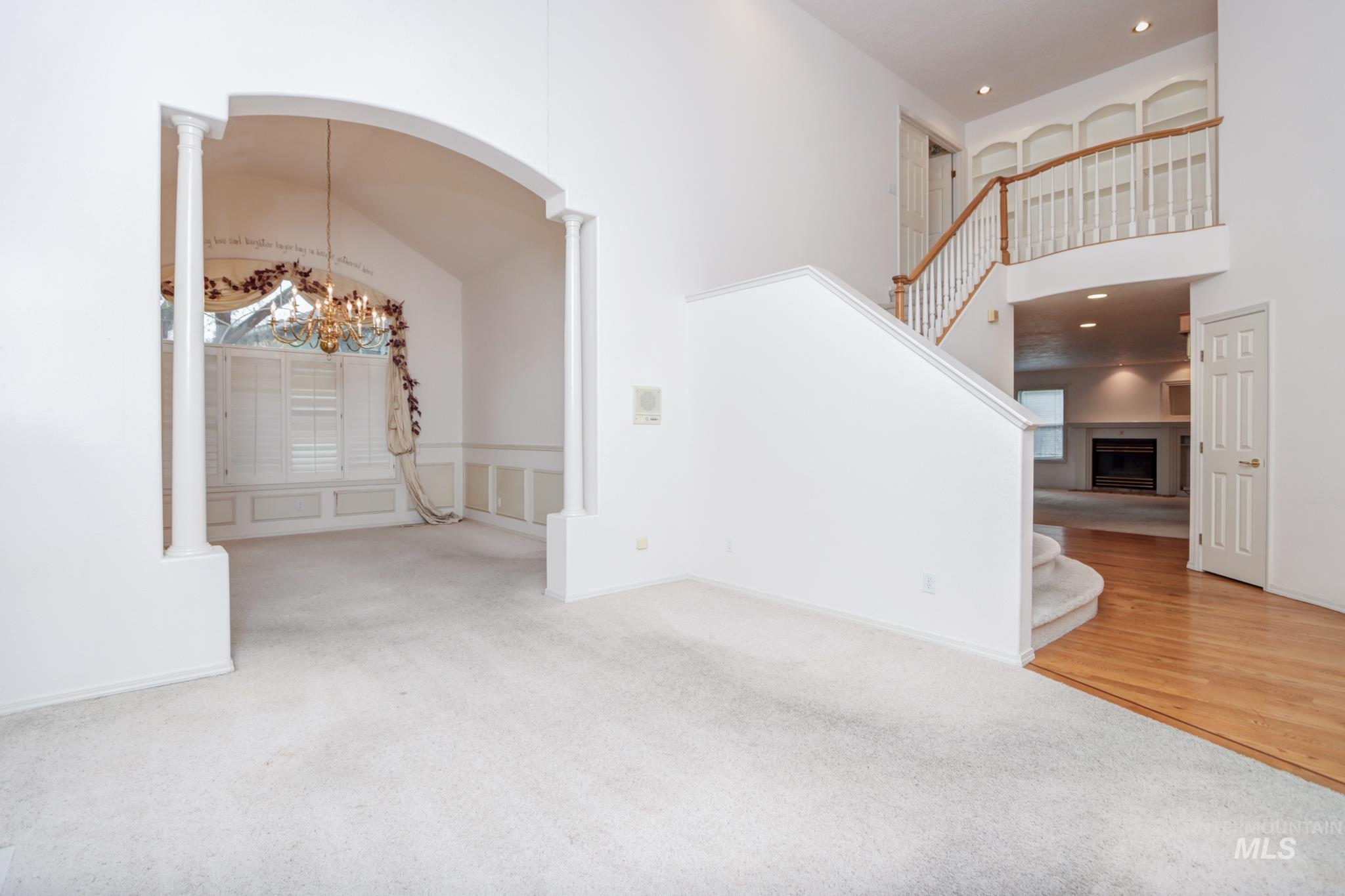 8037 W Innsbrook Ct, Boise, Idaho 83704, 3 Bedrooms, 2.5 Bathrooms, Residential For Sale, Price $620,900,MLS 98971348