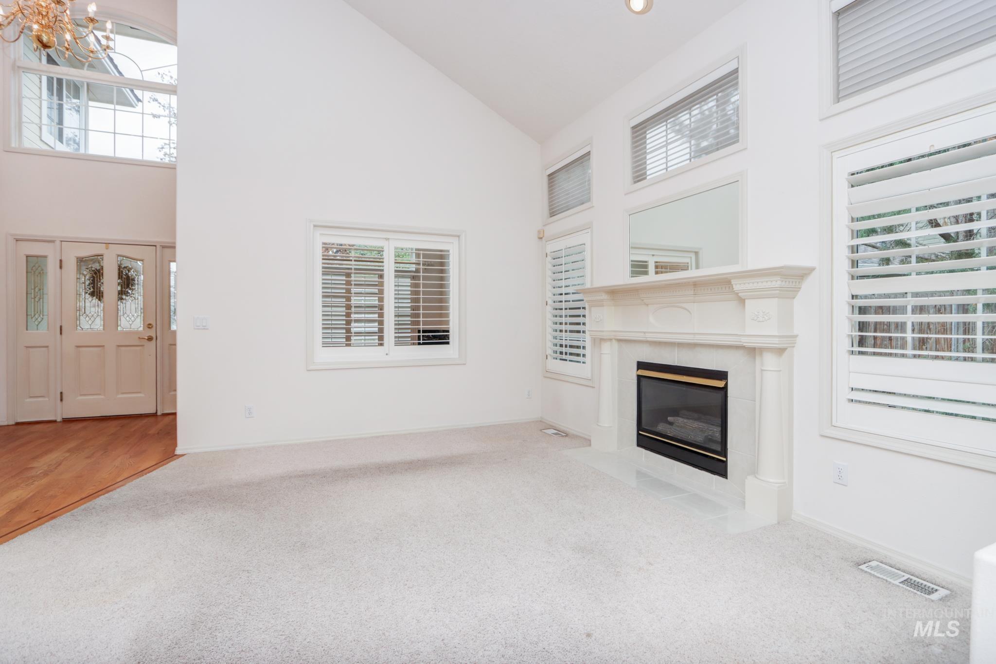 8037 W Innsbrook Ct, Boise, Idaho 83704, 3 Bedrooms, 2.5 Bathrooms, Residential For Sale, Price $620,900,MLS 98971348