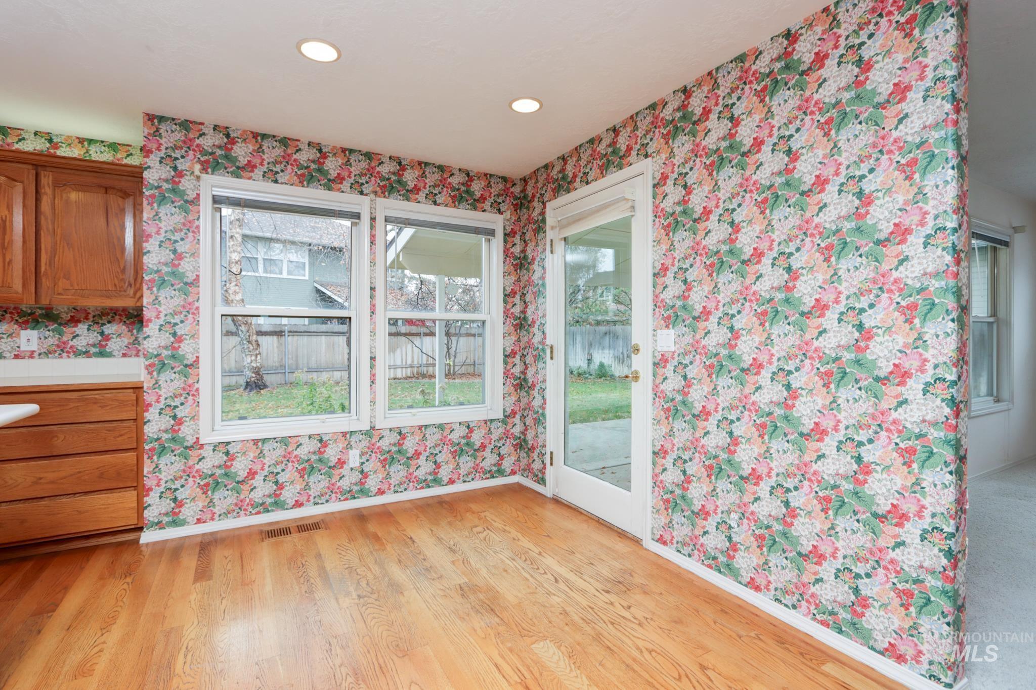 8037 W Innsbrook Ct, Boise, Idaho 83704, 3 Bedrooms, 2.5 Bathrooms, Residential For Sale, Price $620,900,MLS 98971348