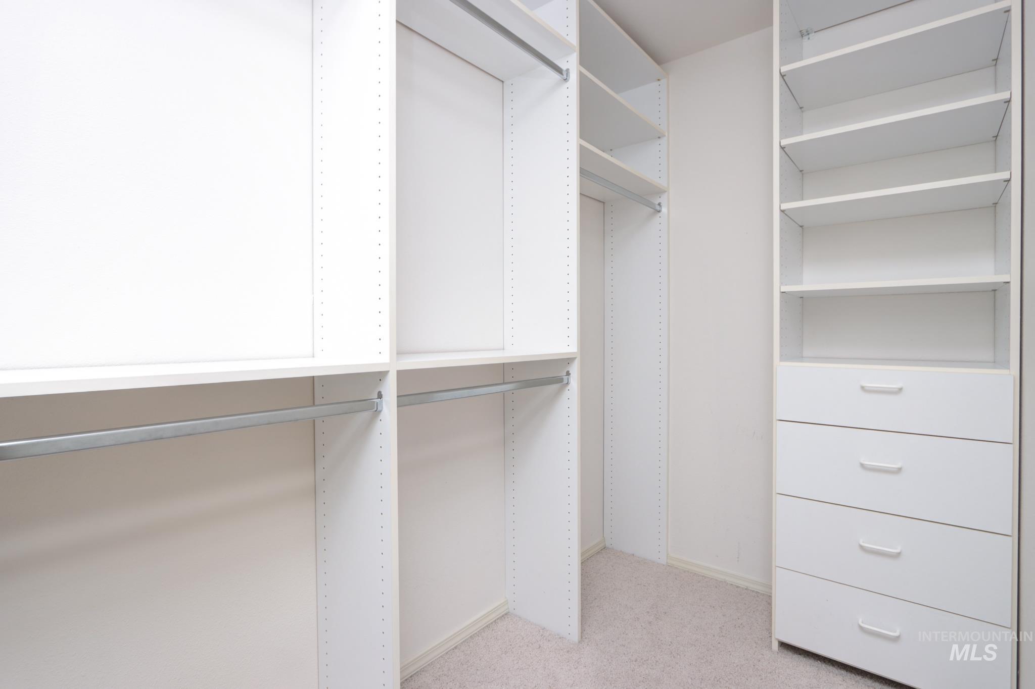 8037 W Innsbrook Ct, Boise, Idaho 83704, 3 Bedrooms, 2.5 Bathrooms, Residential For Sale, Price $620,900,MLS 98971348