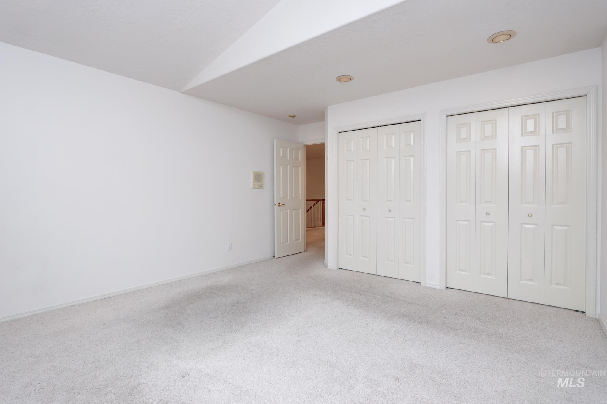 8037 W Innsbrook Ct, Boise, Idaho 83704, 3 Bedrooms, 2.5 Bathrooms, Residential For Sale, Price $620,900,MLS 98971348