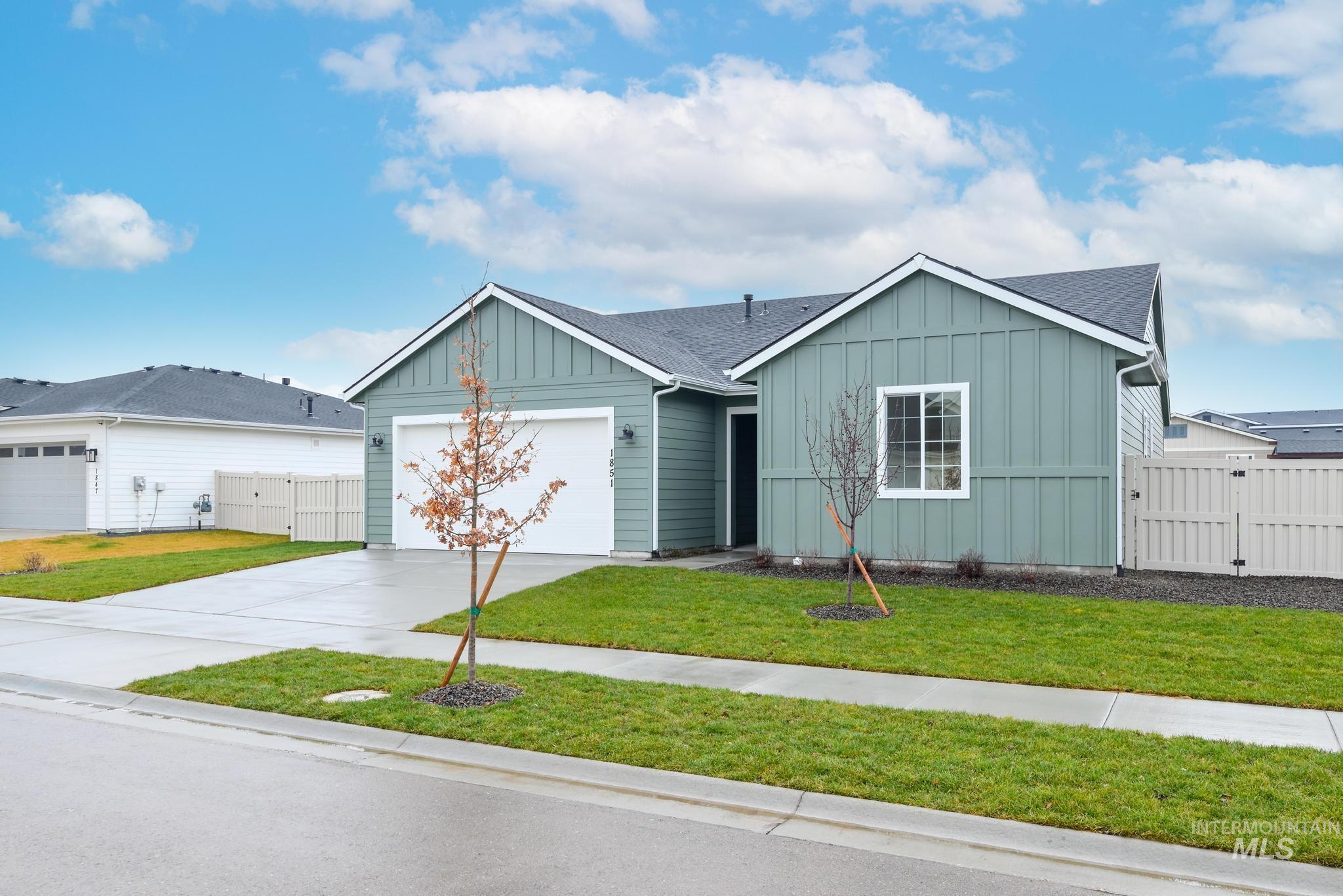 1851 W Blue Lightning St, Middleton, Idaho 83644, 3 Bedrooms, 2 Bathrooms, Residential For Sale, Price $424,000,MLS 98971350