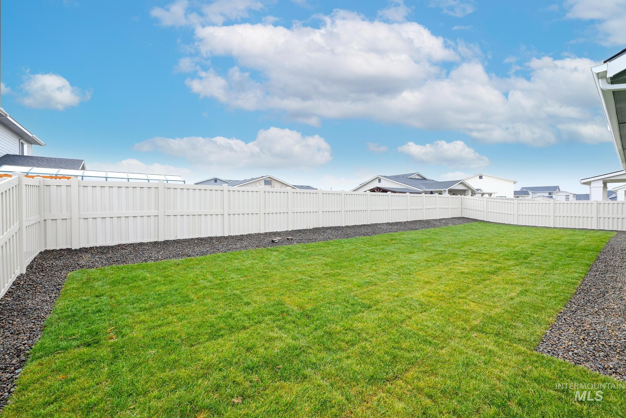 1851 W Blue Lightning St, Middleton, Idaho 83644, 3 Bedrooms, 2 Bathrooms, Residential For Sale, Price $424,000,MLS 98971350