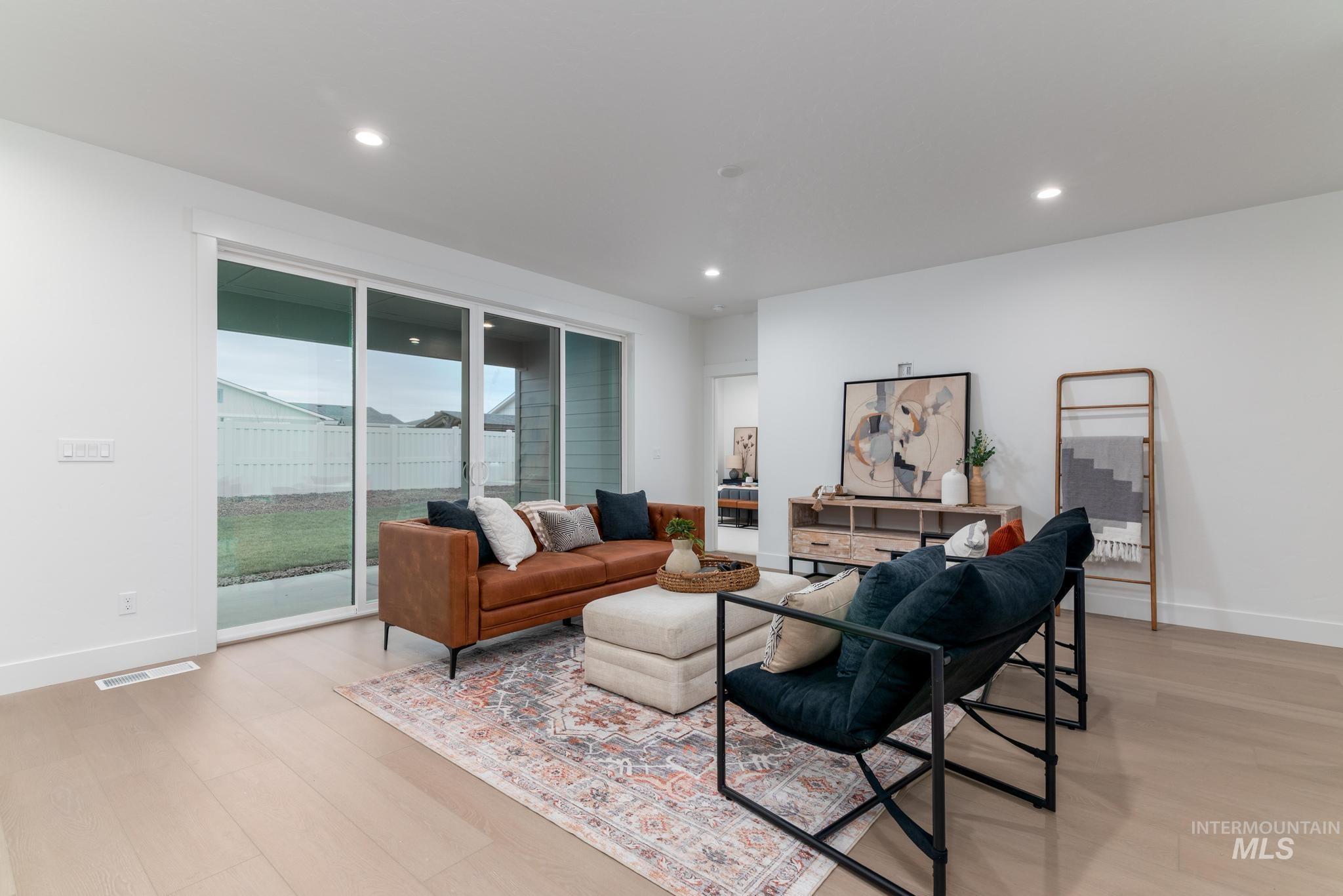 1851 W Blue Lightning St, Middleton, Idaho 83644, 3 Bedrooms, 2 Bathrooms, Residential For Sale, Price $424,000,MLS 98971350