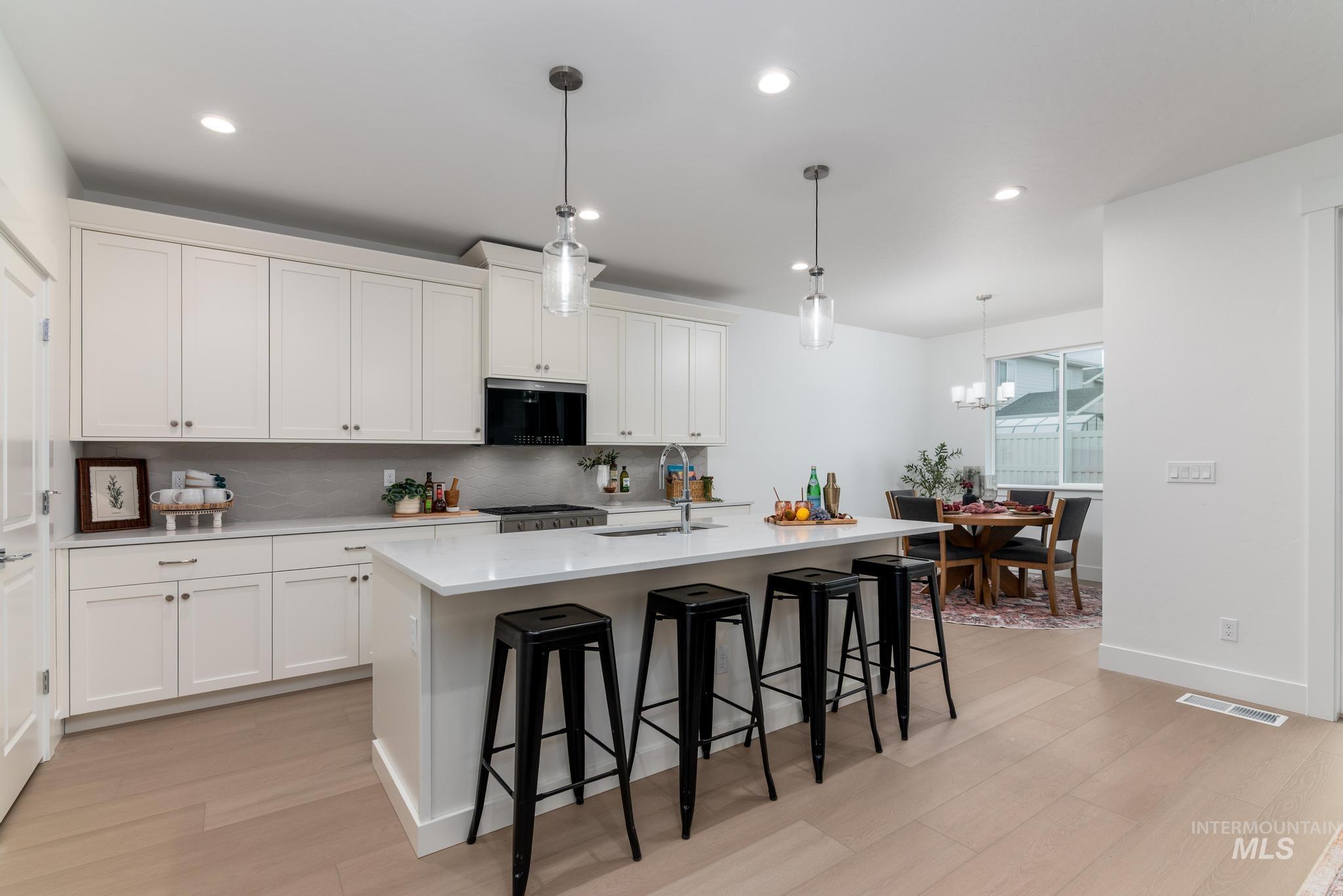 1851 W Blue Lightning St, Middleton, Idaho 83644, 3 Bedrooms, 2 Bathrooms, Residential For Sale, Price $424,000,MLS 98971350