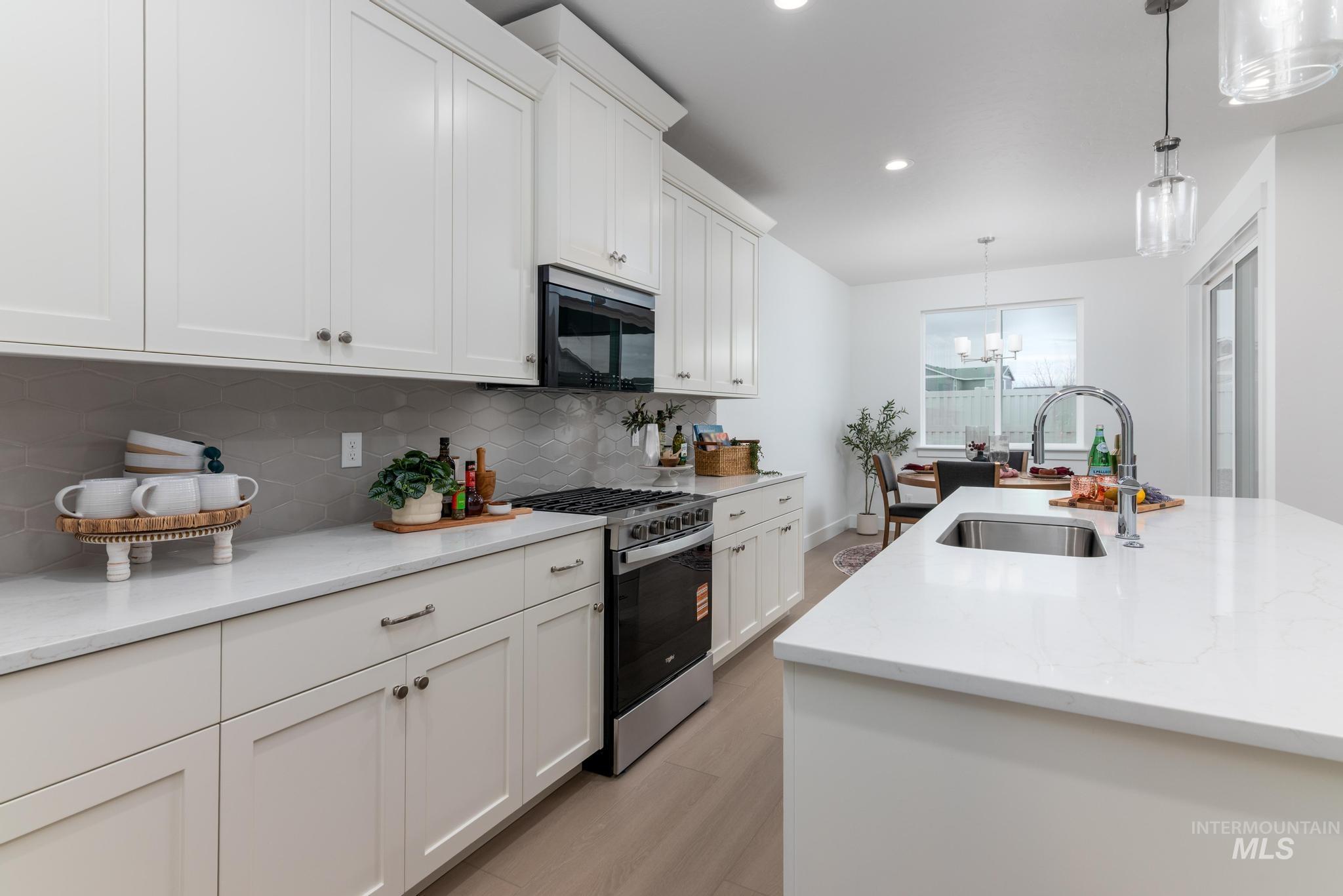 1851 W Blue Lightning St, Middleton, Idaho 83644, 3 Bedrooms, 2 Bathrooms, Residential For Sale, Price $424,000,MLS 98971350