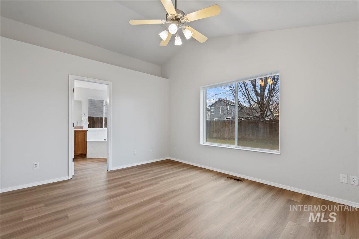 2123 E Harbour Grove Drive, Nampa, Idaho 83686, 3 Bedrooms, 2 Bathrooms, Residential For Sale, Price $419,000,MLS 98971351