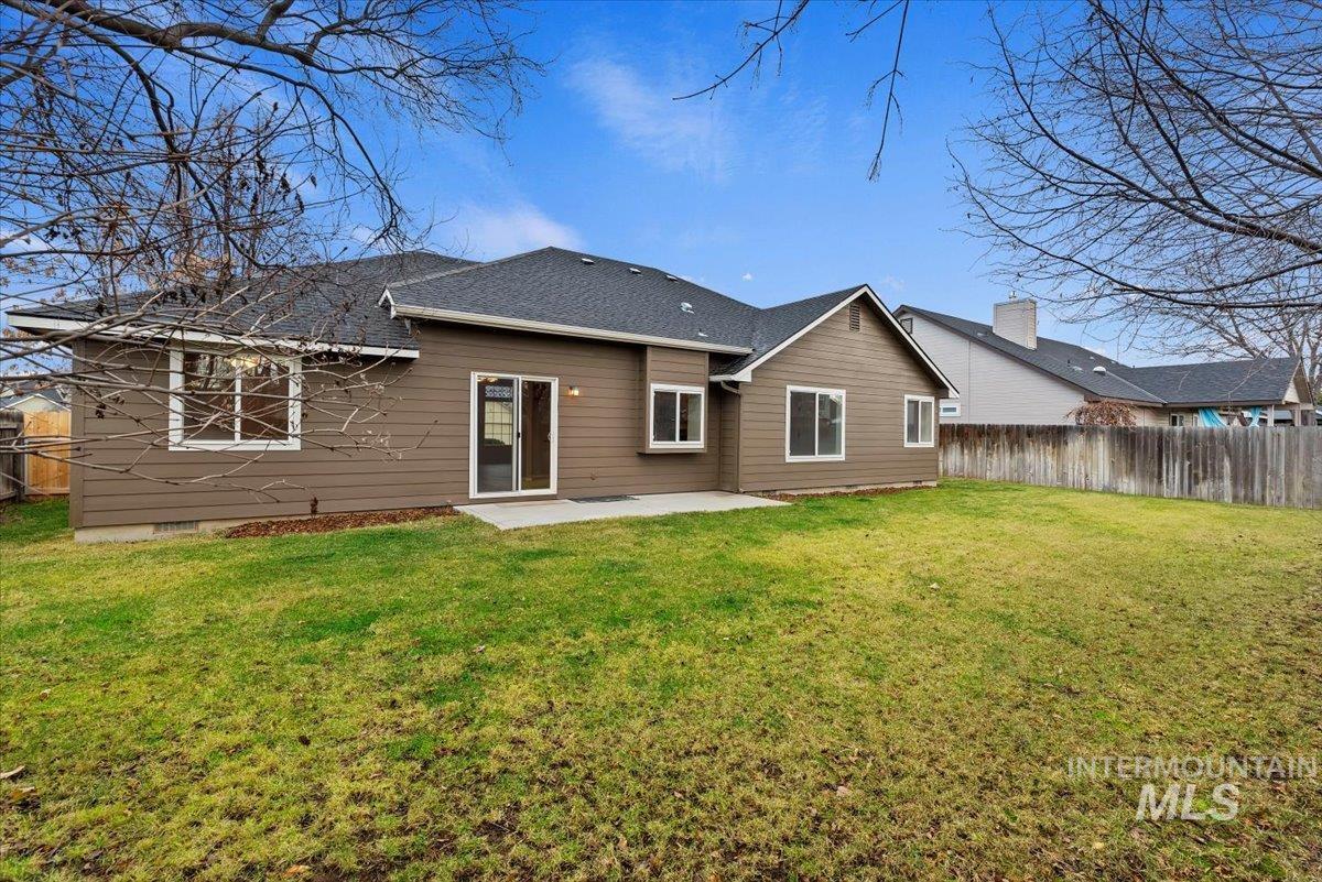 2123 E Harbour Grove Drive, Nampa, Idaho 83686, 3 Bedrooms, 2 Bathrooms, Residential For Sale, Price $419,000,MLS 98971351