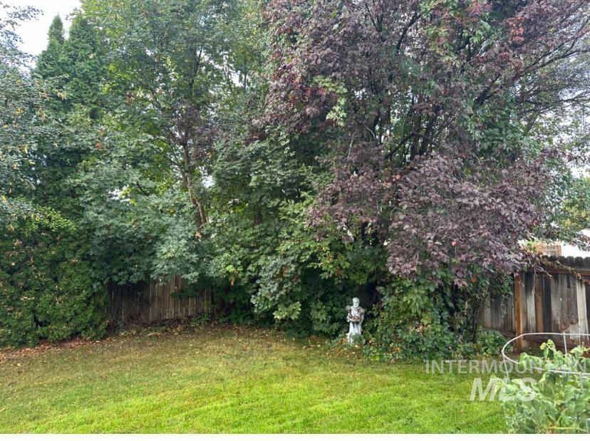 2123 E Harbour Grove Drive, Nampa, Idaho 83686, 3 Bedrooms, 2 Bathrooms, Residential For Sale, Price $419,000, 98971351