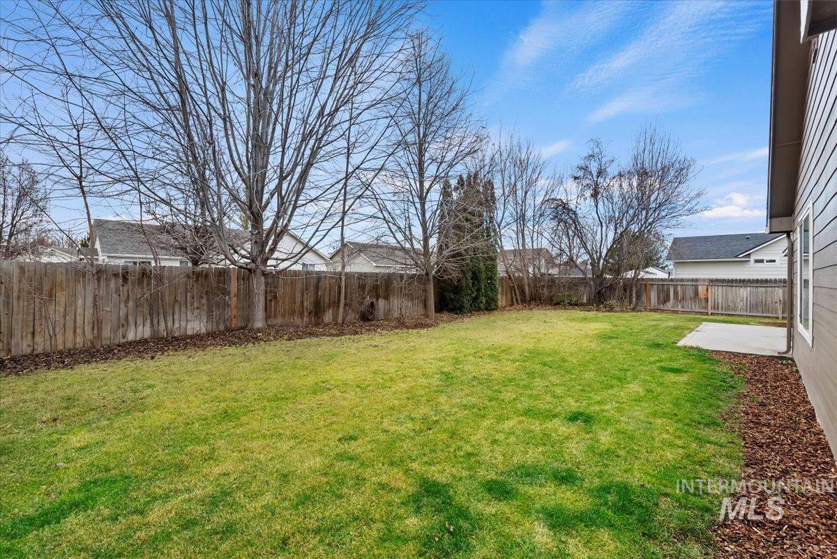 2123 E Harbour Grove Drive, Nampa, Idaho 83686, 3 Bedrooms, 2 Bathrooms, Residential For Sale, Price $419,000,MLS 98971351