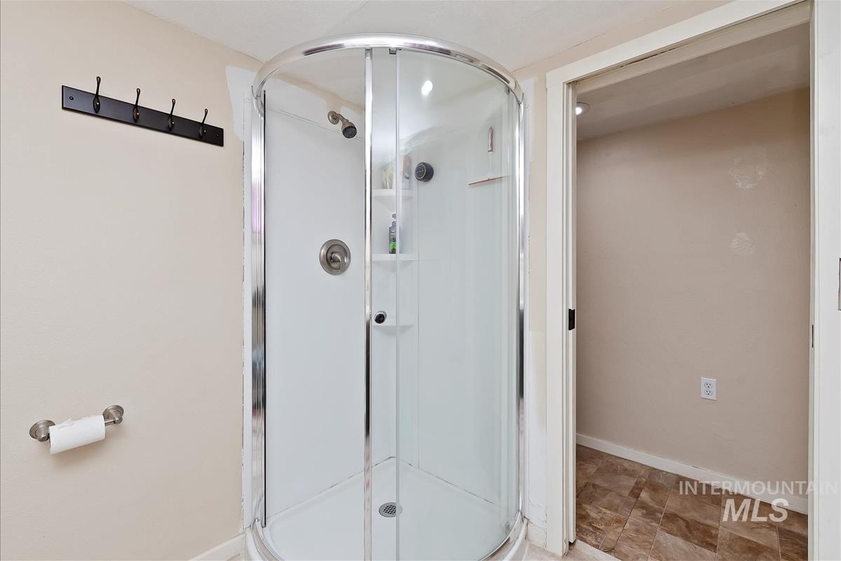 308 S Juniper St, Nampa, Idaho 83686, 3 Bedrooms, 2 Bathrooms, Residential For Sale, Price $328,900,MLS 98971352