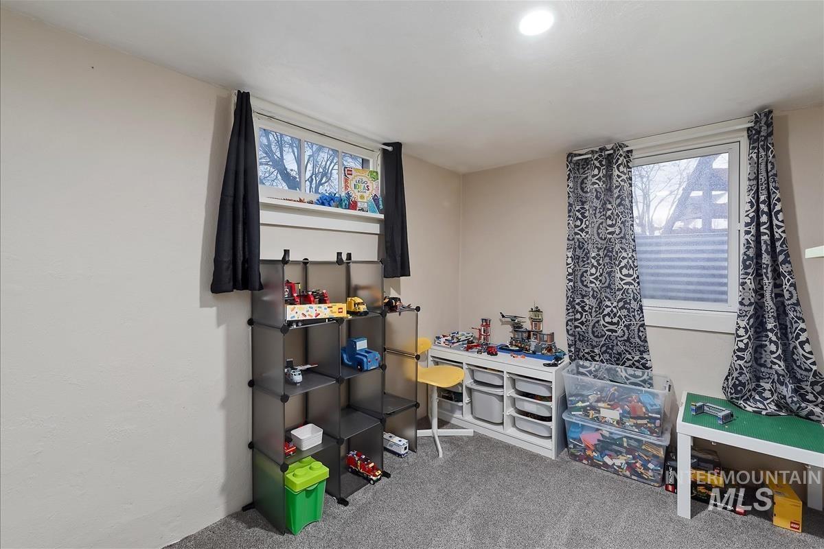 308 S Juniper St, Nampa, Idaho 83686, 3 Bedrooms, 2 Bathrooms, Residential For Sale, Price $328,900,MLS 98971352