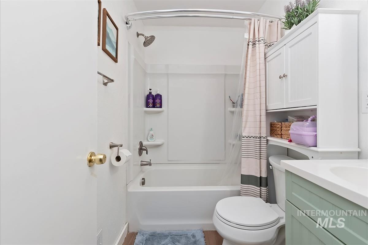 308 S Juniper St, Nampa, Idaho 83686, 3 Bedrooms, 2 Bathrooms, Residential For Sale, Price $328,900,MLS 98971352