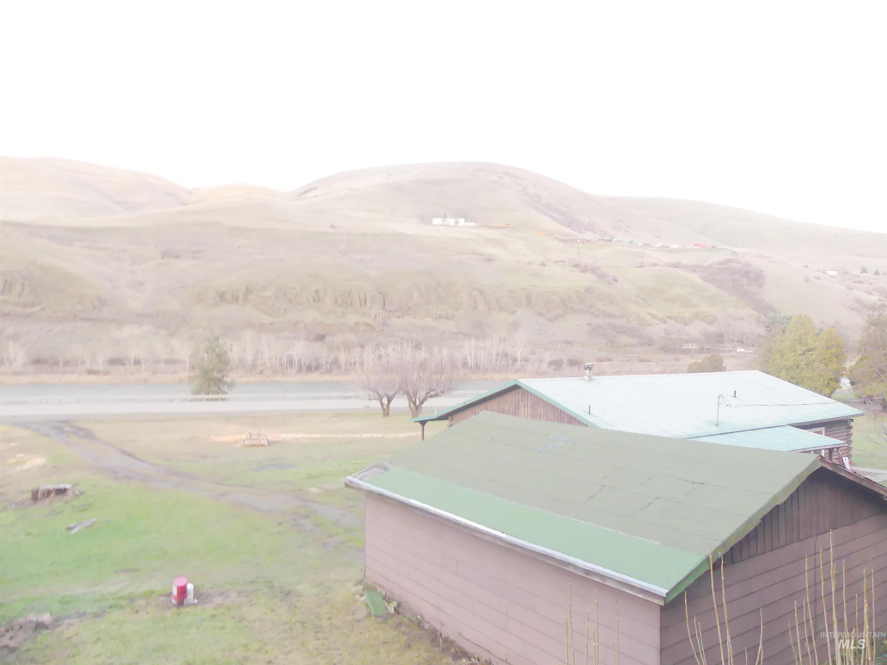 31388 Paradise Lane, Lenore, Idaho 83541, 3 Bedrooms, 1 Bathroom, Residential For Sale, Price $300,000,MLS 98971354