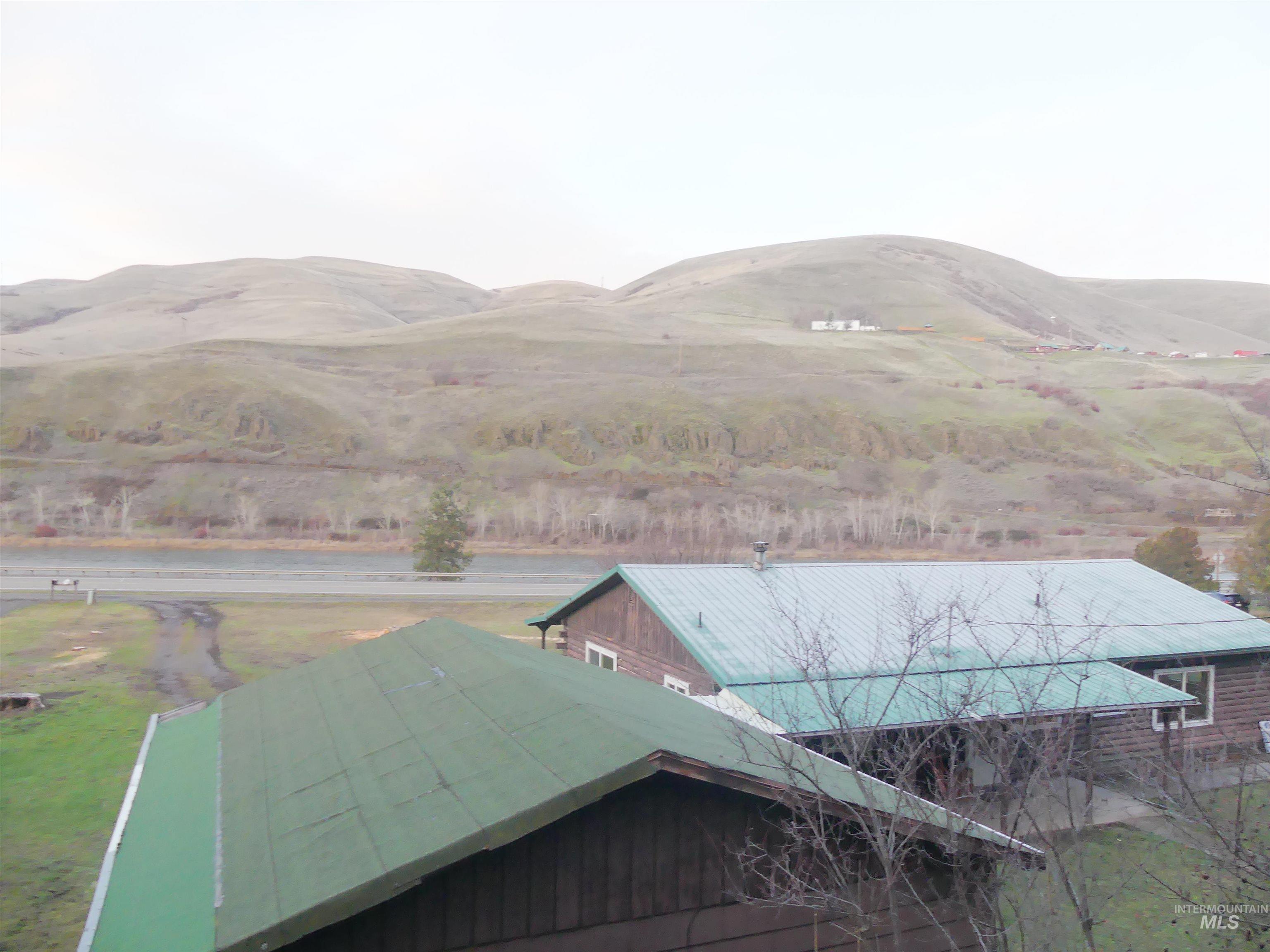 31388 Paradise Lane, Lenore, Idaho 83541, 3 Bedrooms, 1 Bathroom, Residential For Sale, Price $300,000,MLS 98971354