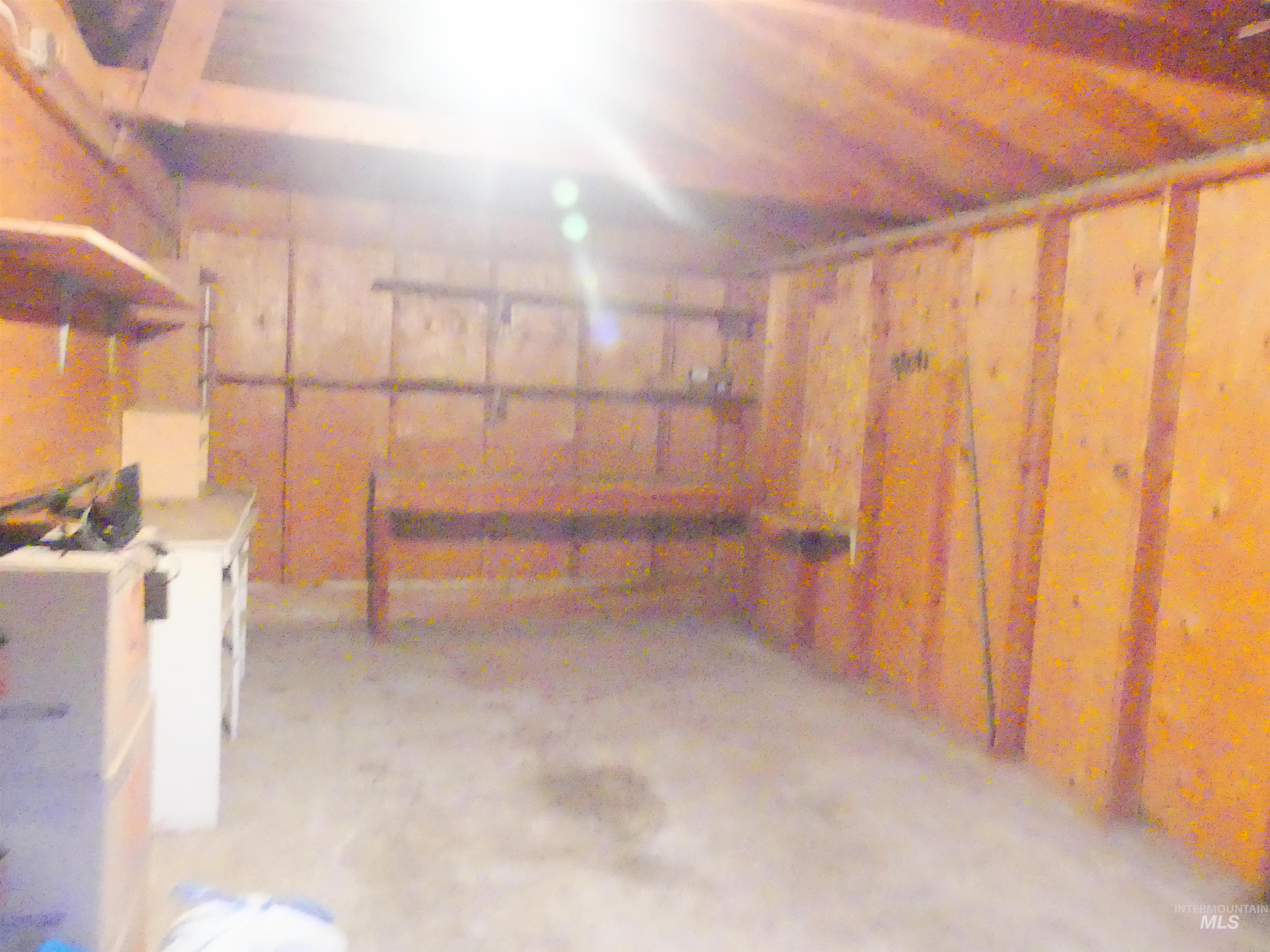 31388 Paradise Lane, Lenore, Idaho 83541, 3 Bedrooms, 1 Bathroom, Residential For Sale, Price $300,000,MLS 98971354