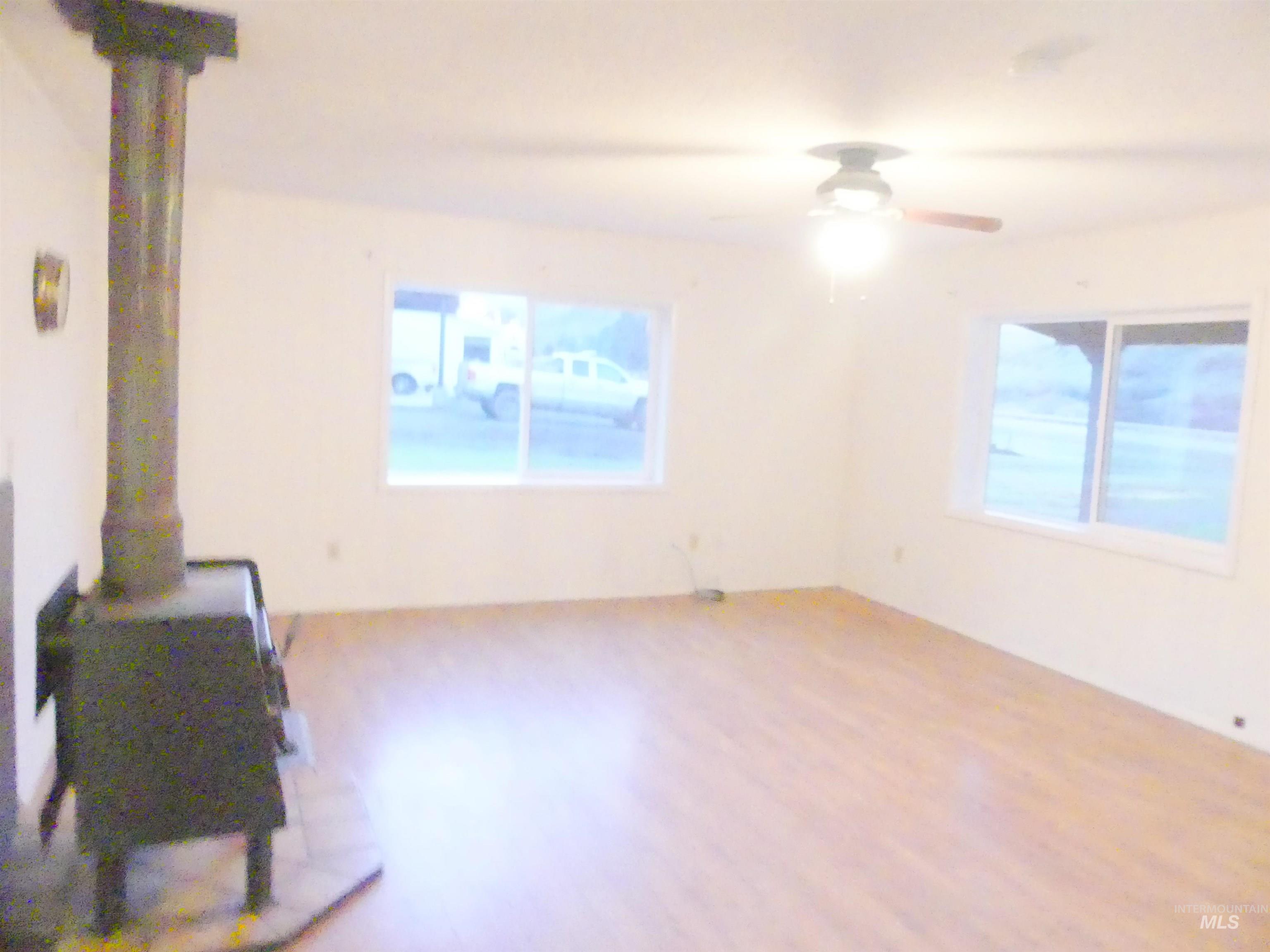 31388 Paradise Lane, Lenore, Idaho 83541, 3 Bedrooms, 1 Bathroom, Residential For Sale, Price $300,000,MLS 98971354