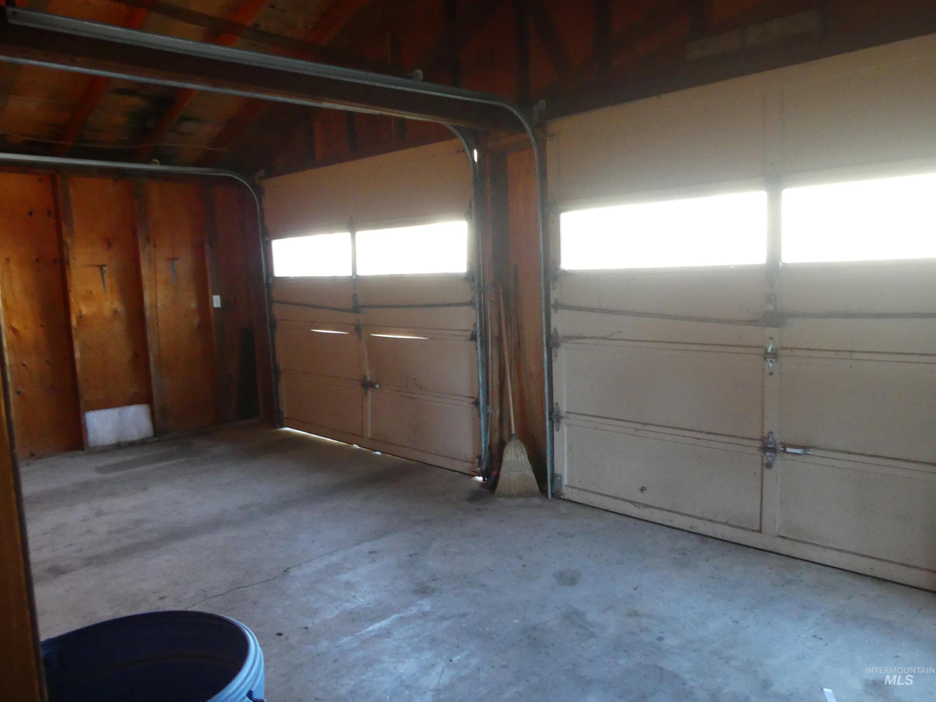 31388 Paradise Lane, Lenore, Idaho 83541, 3 Bedrooms, 1 Bathroom, Residential For Sale, Price $300,000,MLS 98971354