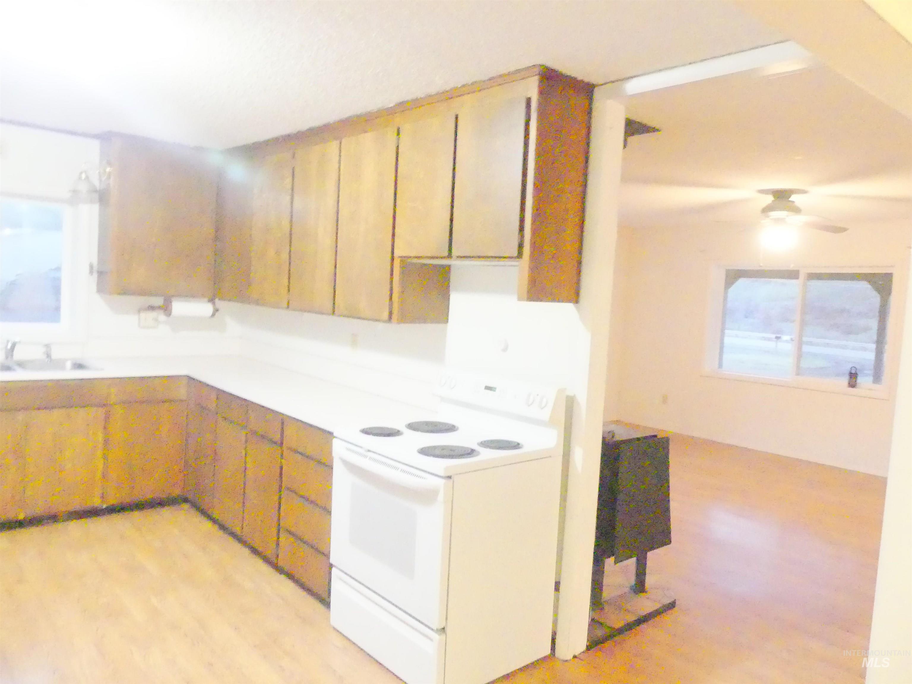 31388 Paradise Lane, Lenore, Idaho 83541, 3 Bedrooms, 1 Bathroom, Residential For Sale, Price $300,000,MLS 98971354