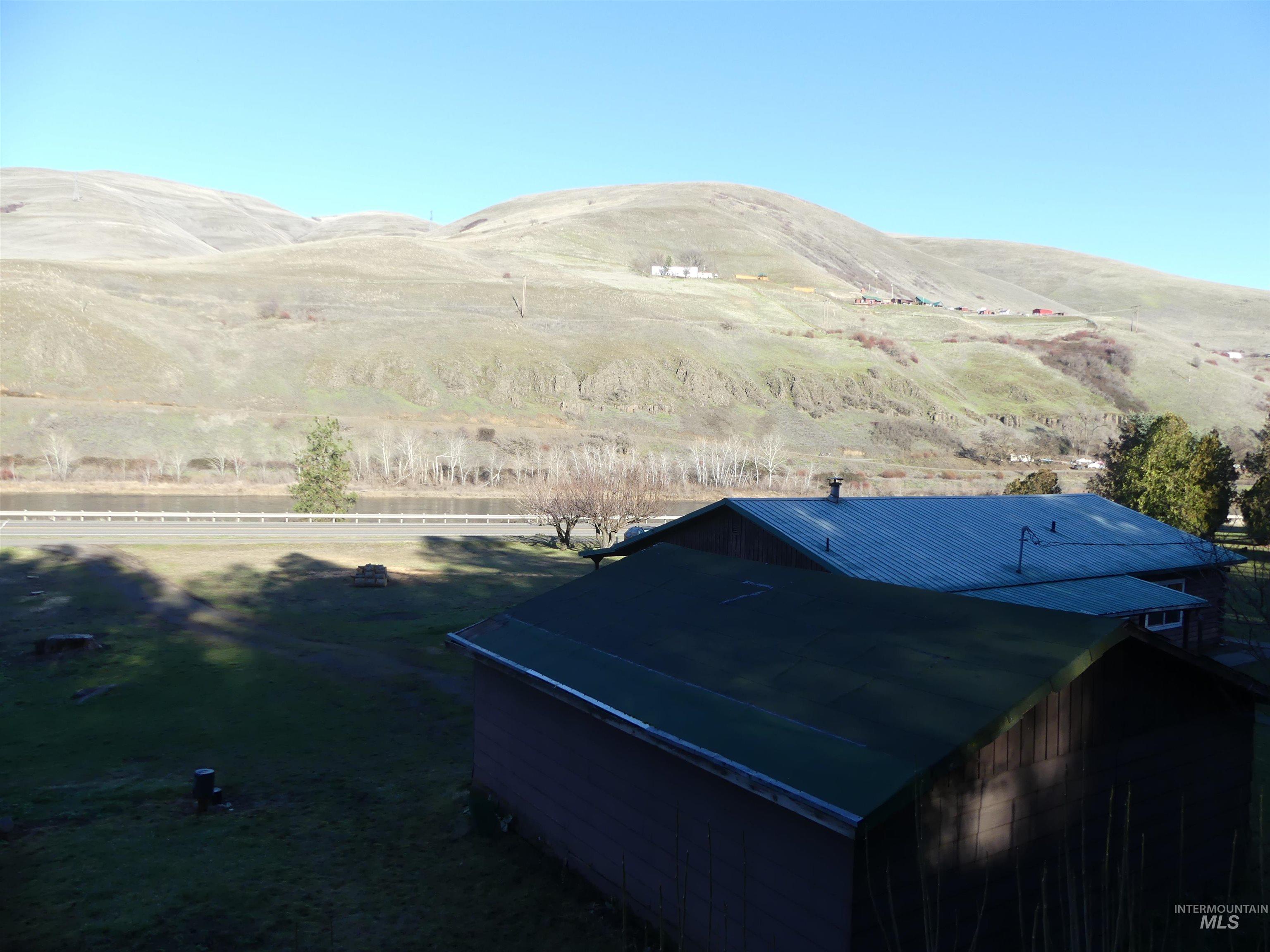 31388 Paradise Lane, Lenore, Idaho 83541, 3 Bedrooms, 1 Bathroom, Residential For Sale, Price $300,000,MLS 98971354