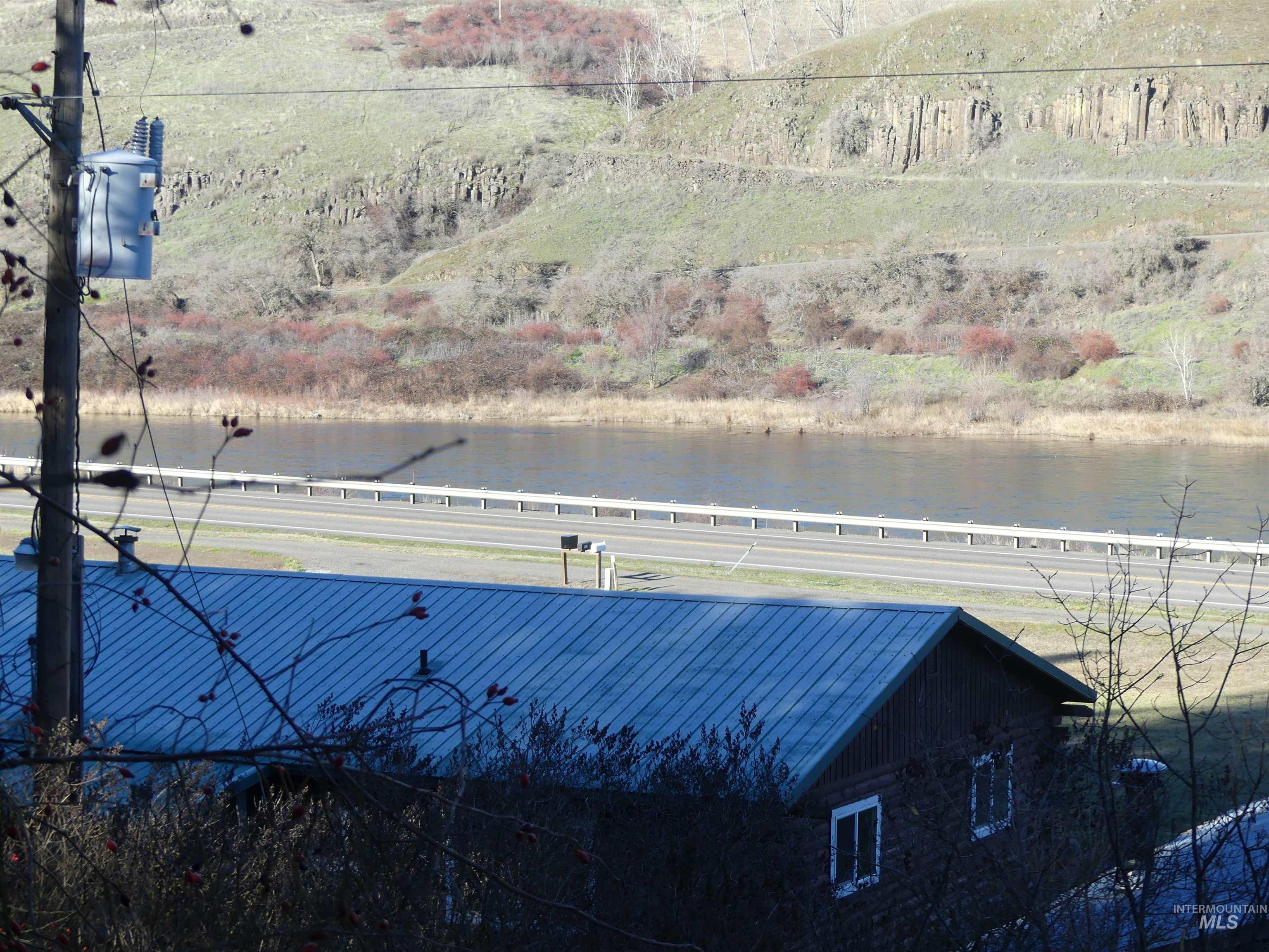 31388 Paradise Lane, Lenore, Idaho 83541, 3 Bedrooms, 1 Bathroom, Residential For Sale, Price $300,000,MLS 98971354