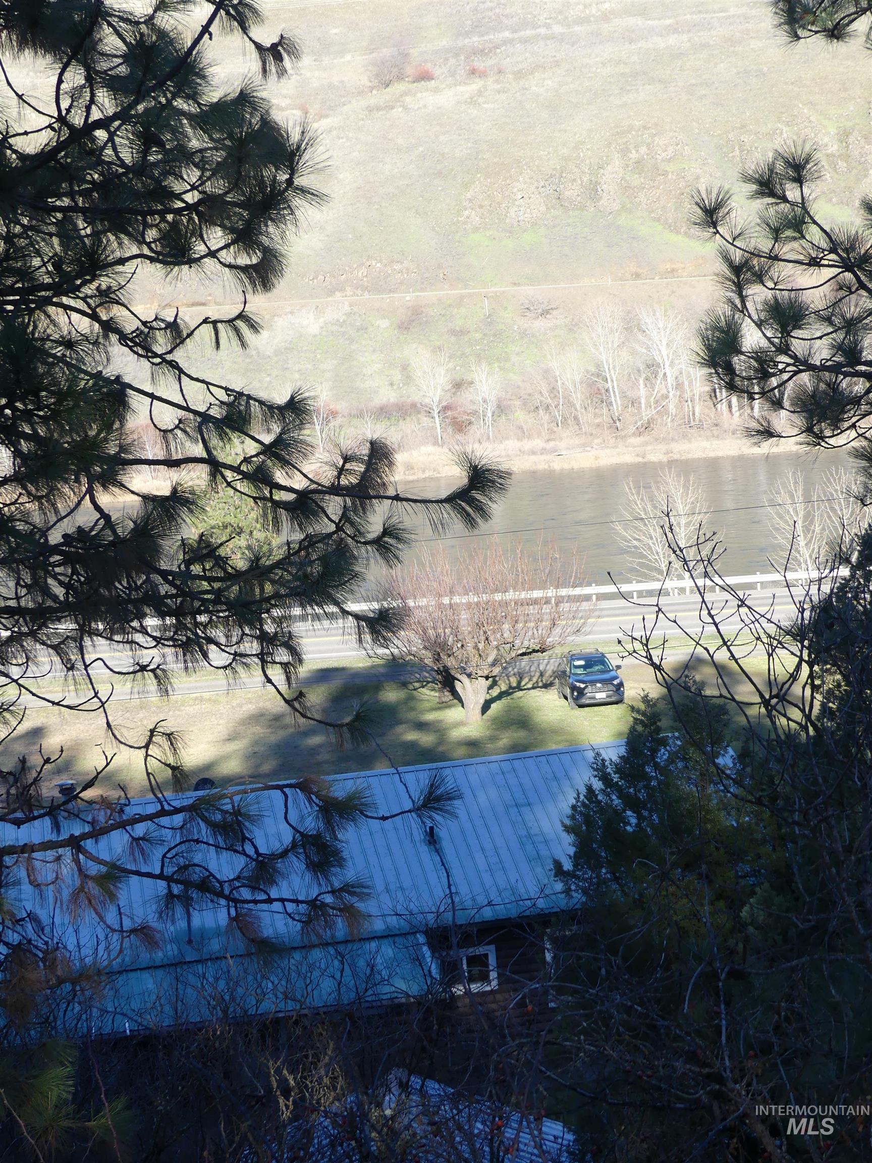 31388 Paradise Lane, Lenore, Idaho 83541, 3 Bedrooms, 1 Bathroom, Residential For Sale, Price $300,000,MLS 98971354