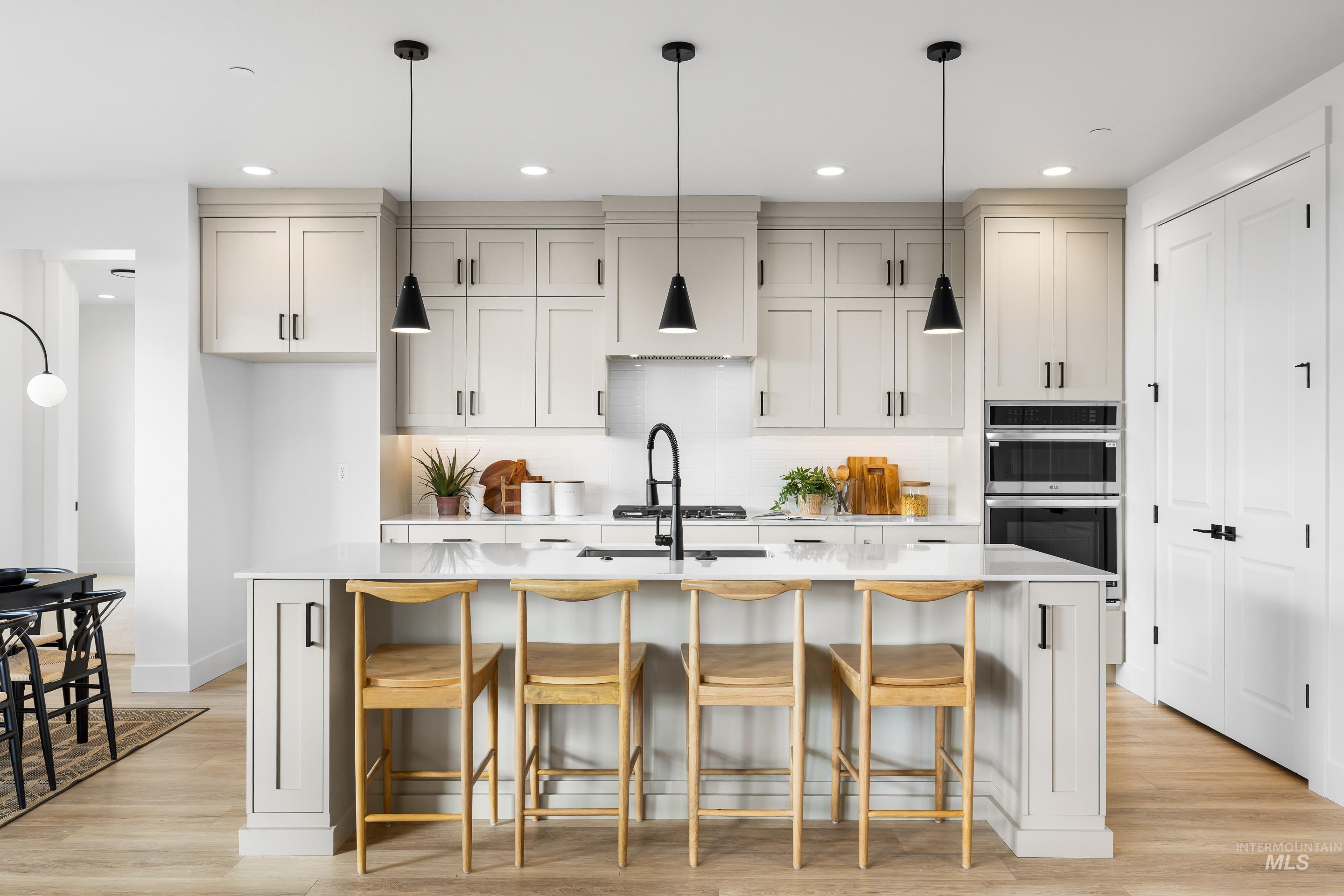 8151 Granite Ridge, Boise, Idaho 83716, 4 Bedrooms, 3.5 Bathrooms, Residential For Sale, Price $674,900,MLS 98971356