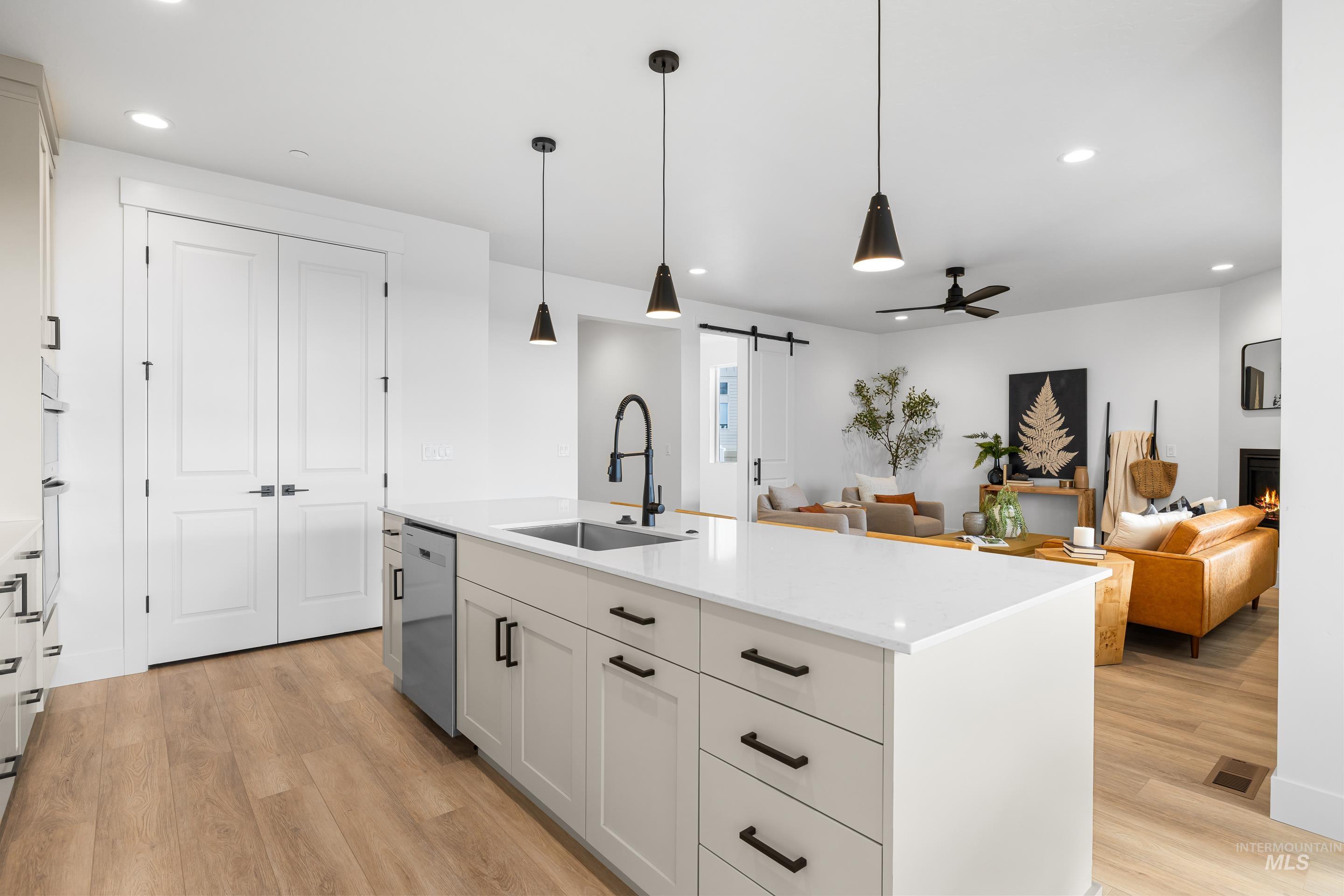 8151 Granite Ridge, Boise, Idaho 83716, 4 Bedrooms, 3.5 Bathrooms, Residential For Sale, Price $674,900,MLS 98971356