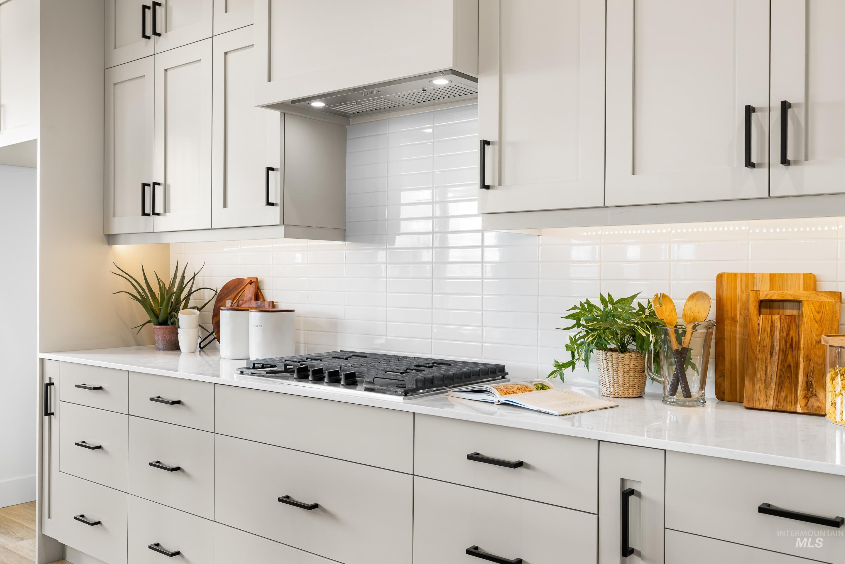 8151 Granite Ridge, Boise, Idaho 83716, 4 Bedrooms, 3.5 Bathrooms, Residential For Sale, Price $674,900,MLS 98971356