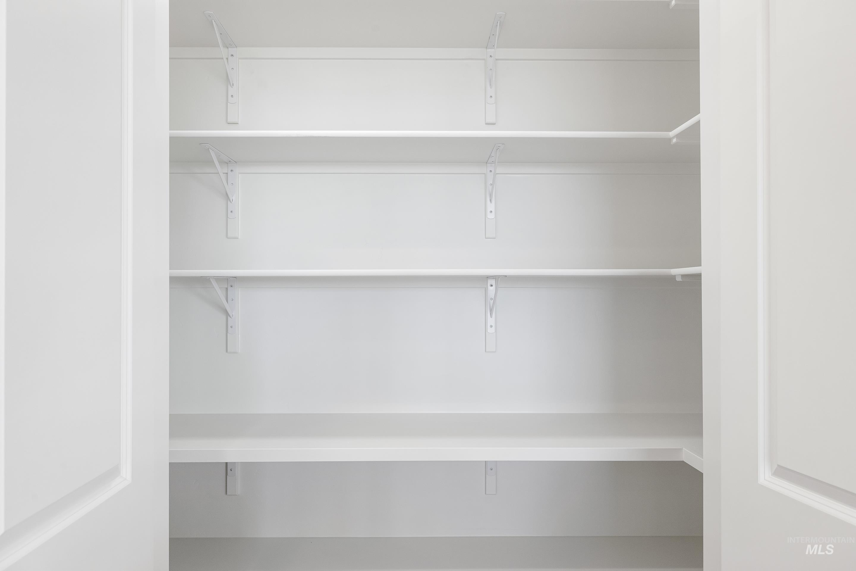 8151 Granite Ridge, Boise, Idaho 83716, 4 Bedrooms, 3.5 Bathrooms, Residential For Sale, Price $674,900,MLS 98971356