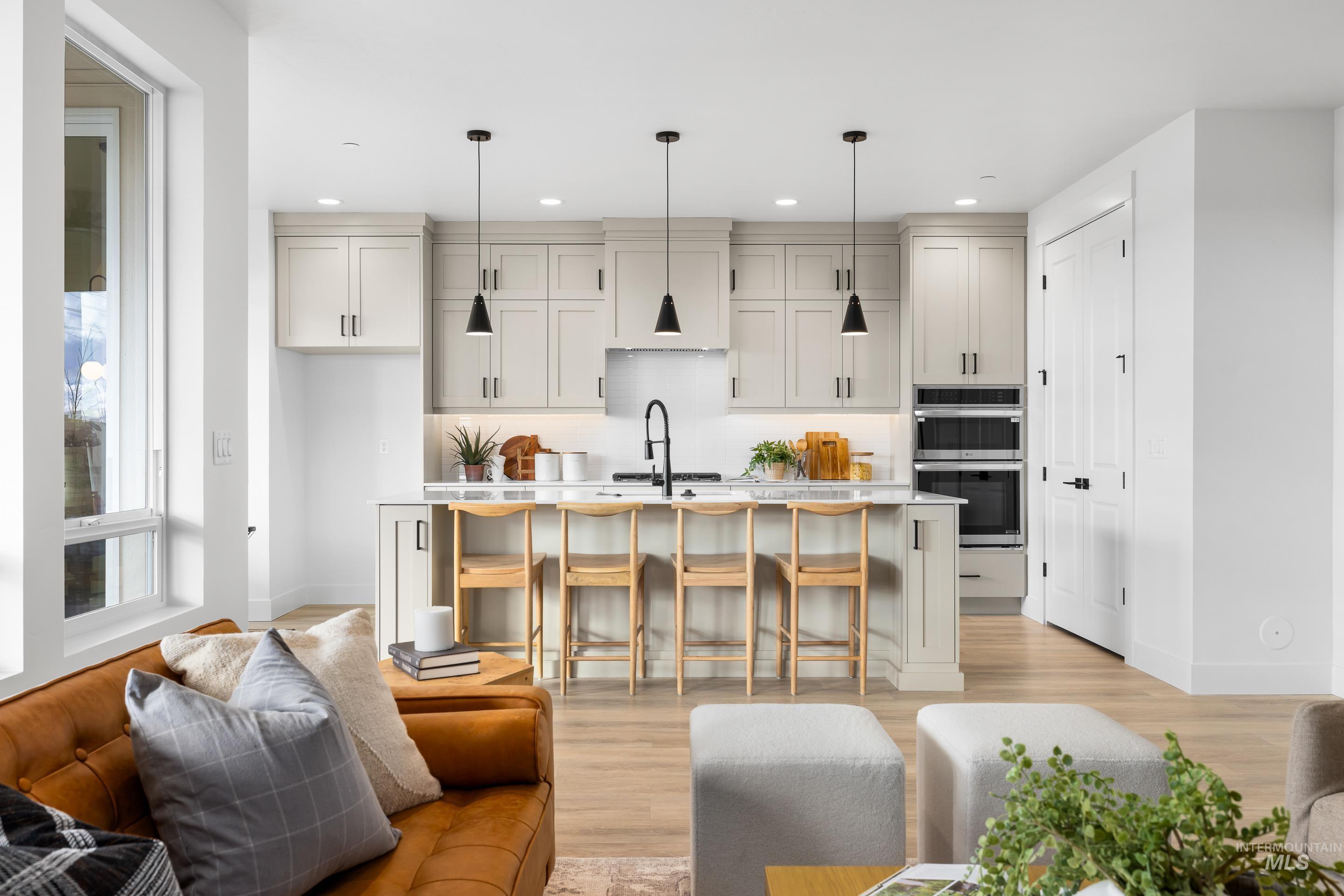 8151 Granite Ridge, Boise, Idaho 83716, 4 Bedrooms, 3.5 Bathrooms, Residential For Sale, Price $674,900,MLS 98971356