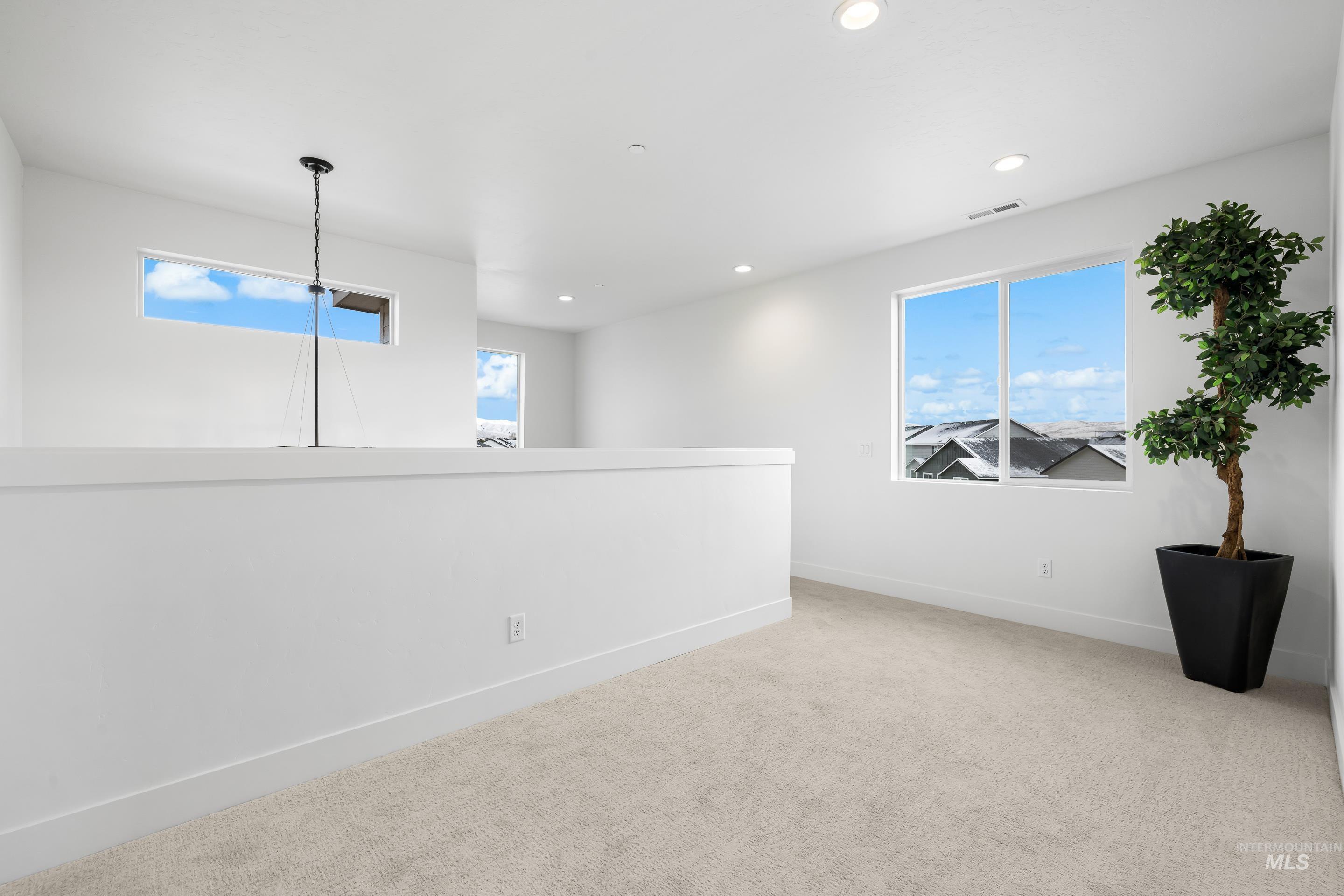 8151 Granite Ridge, Boise, Idaho 83716, 4 Bedrooms, 3.5 Bathrooms, Residential For Sale, Price $674,900,MLS 98971356