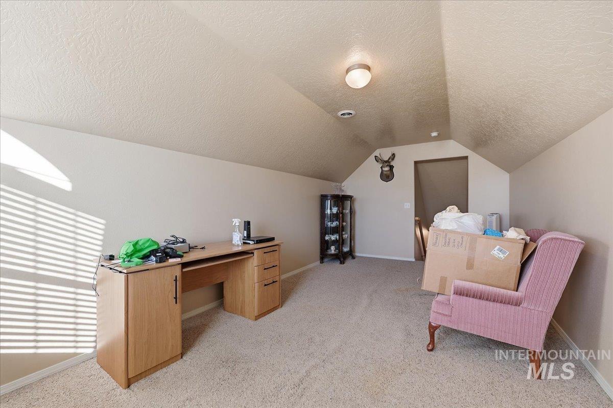 1884 N Black Fire Ave, Star, Idaho 83669, 4 Bedrooms, 2 Bathrooms, Residential For Sale, Price $449,900,MLS 98971357