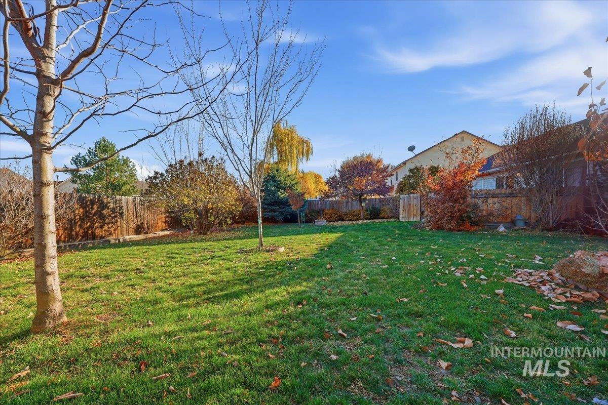 1884 N Black Fire Ave, Star, Idaho 83669, 4 Bedrooms, 2 Bathrooms, Residential For Sale, Price $459,900,MLS 98971357