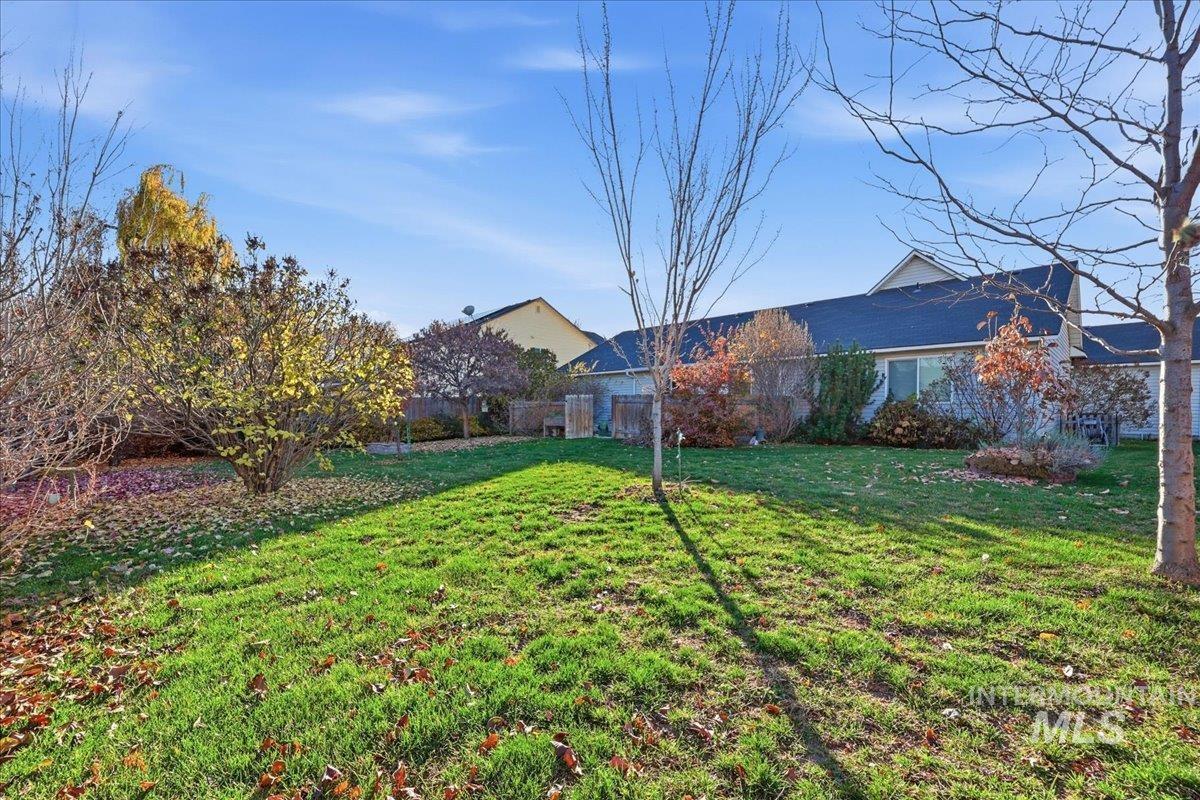 1884 N Black Fire Ave, Star, Idaho 83669, 4 Bedrooms, 2 Bathrooms, Residential For Sale, Price $459,900,MLS 98971357