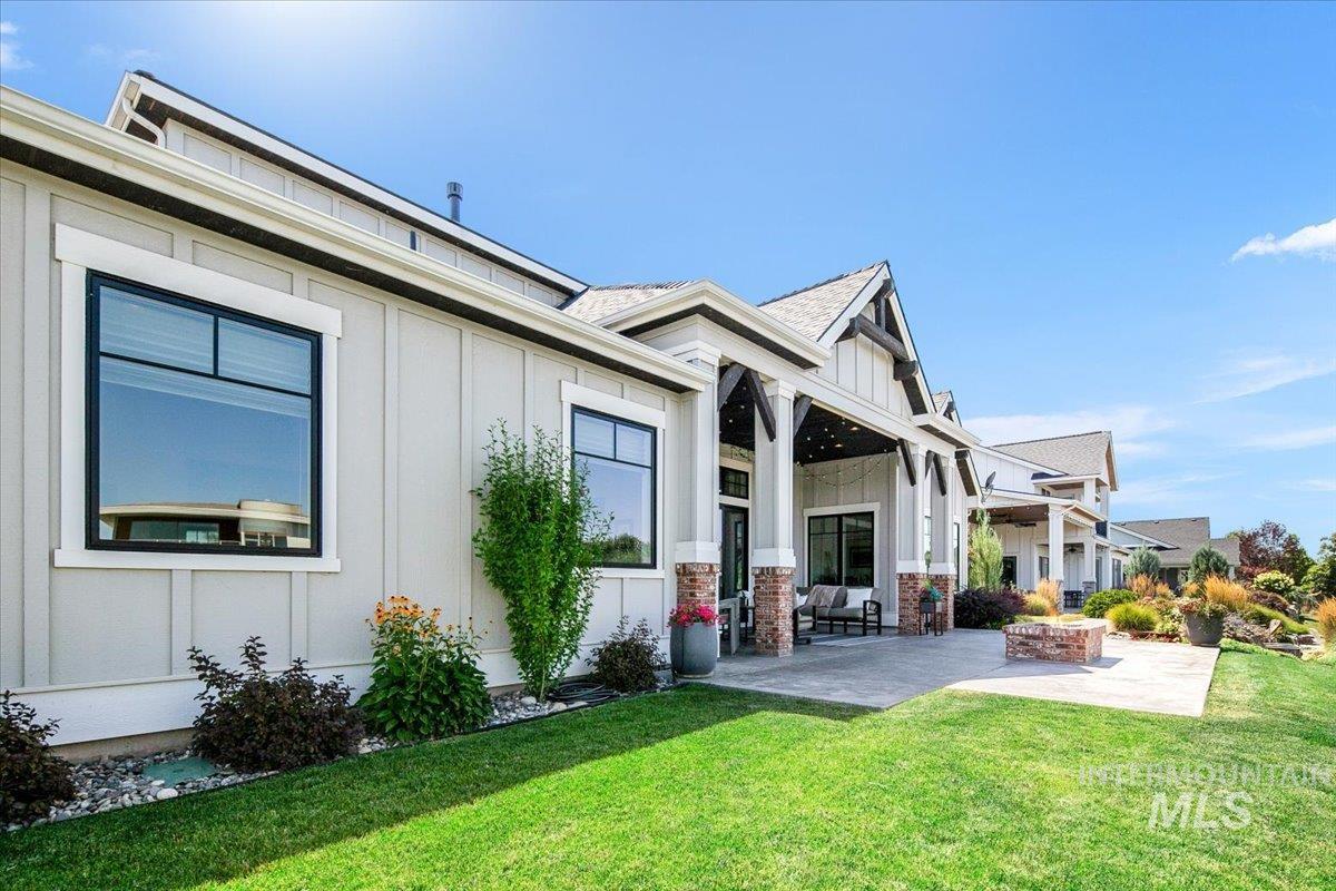 1624 E Crowne Pointe Drive, Eagle, Idaho 83616, 4 Bedrooms, 4.5 Bathrooms, Residential For Sale, Price $1,895,000,MLS 98971360