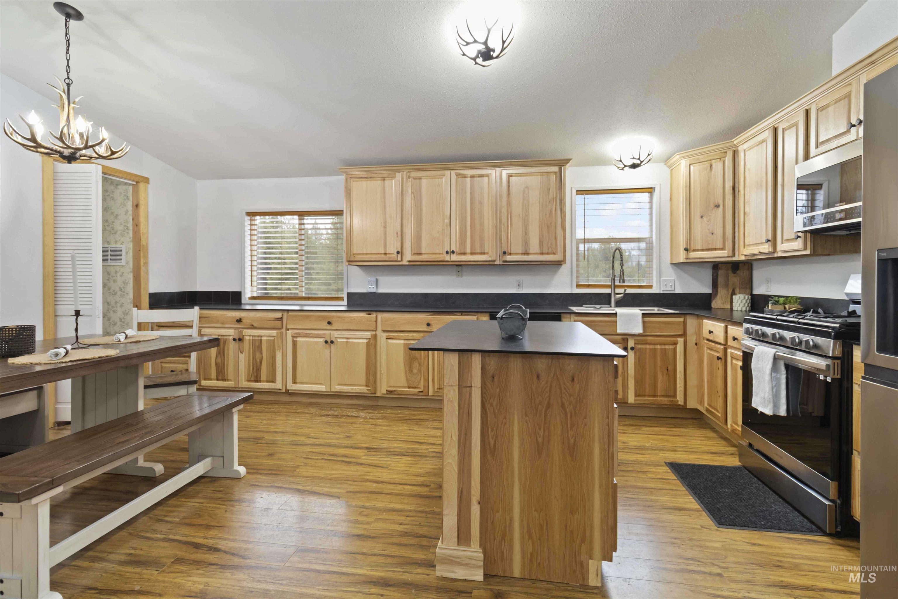 9592 Packer John Rd, Cascade, Idaho 83611, 4 Bedrooms, 2 Bathrooms, Residential For Sale, Price $425,000,MLS 98971362