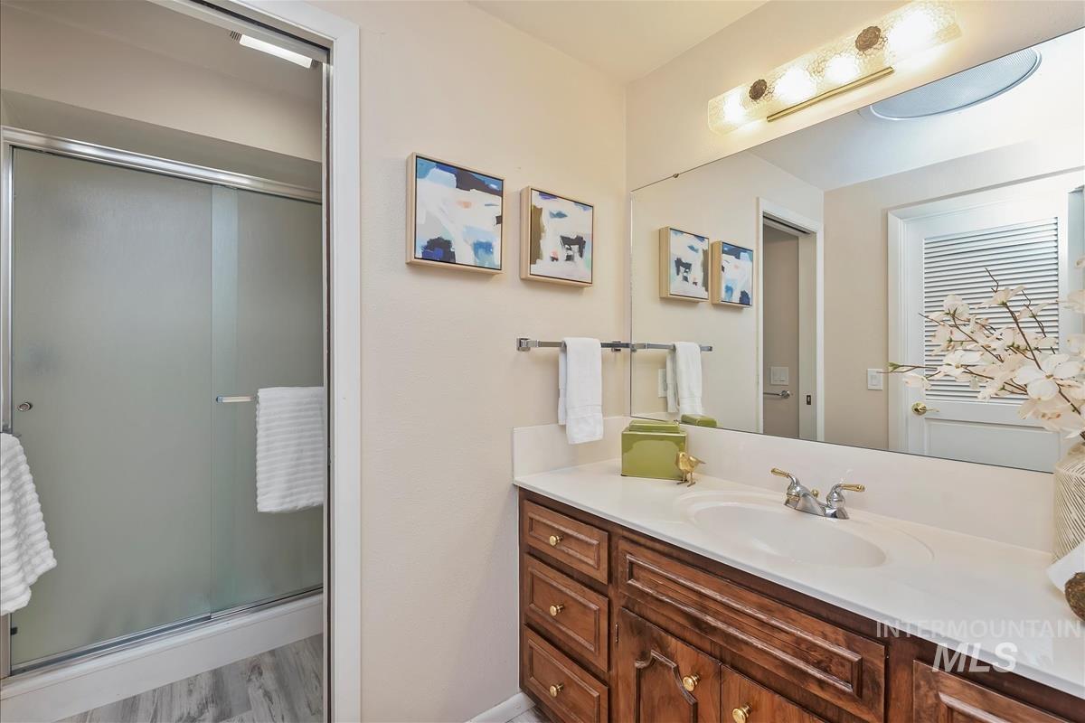 3324 W Catalina Lane, Boise, Idaho 83705, 3 Bedrooms, 3 Bathrooms, Residential For Sale, Price $525,000,MLS 98971363