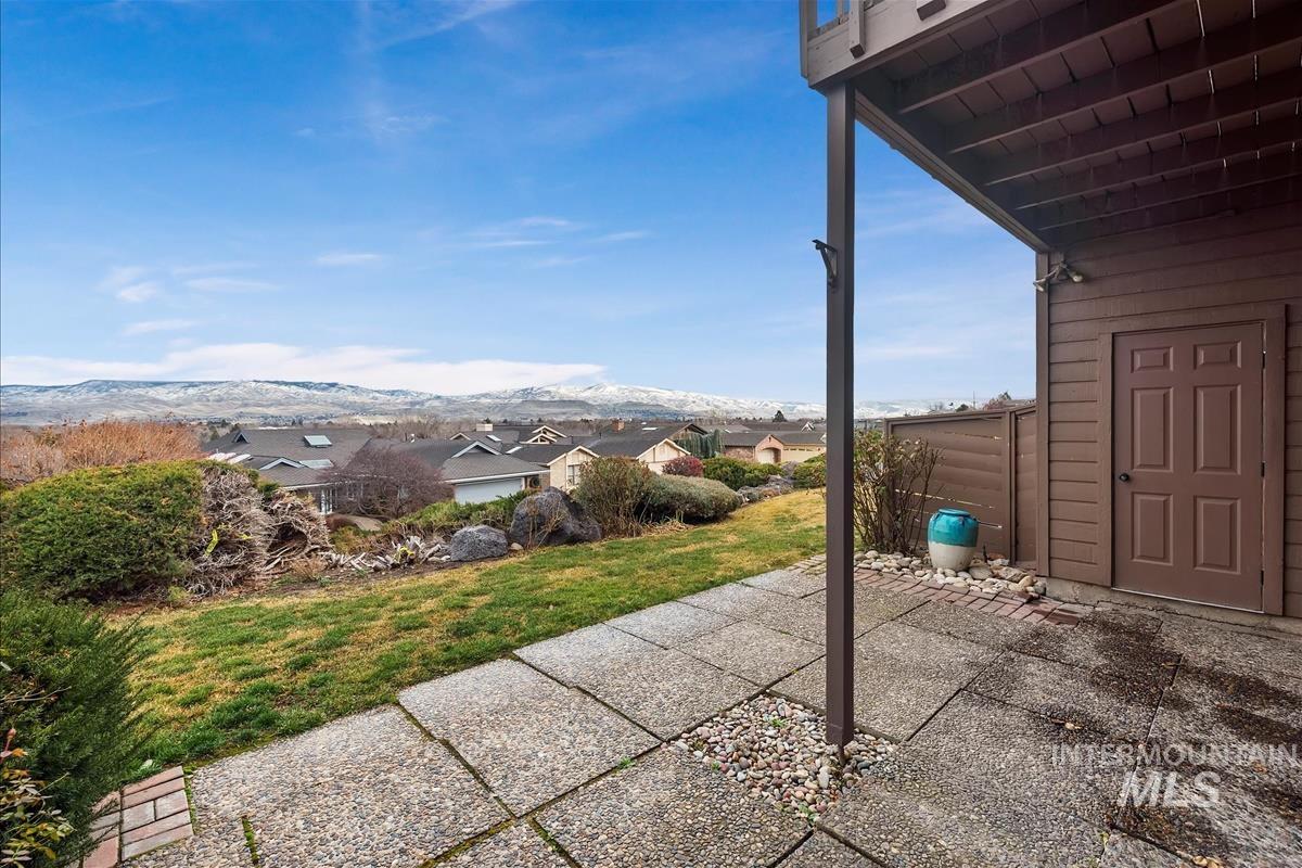 3324 W Catalina Lane, Boise, Idaho 83705, 3 Bedrooms, 3 Bathrooms, Residential For Sale, Price $525,000,MLS 98971363