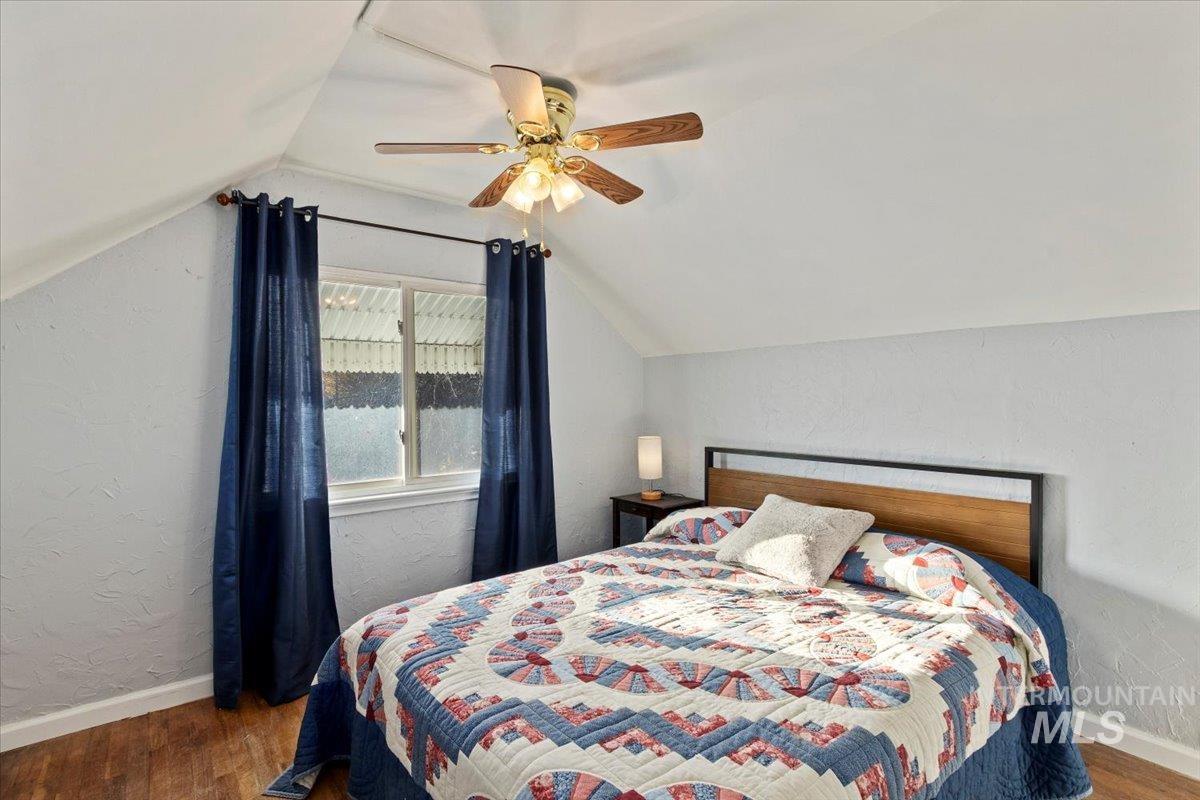 2026 E 11th, Twin Falls, Idaho 83301-6710, 4 Bedrooms, 2 Bathrooms, Residential For Sale, Price $359,900,MLS 98971364