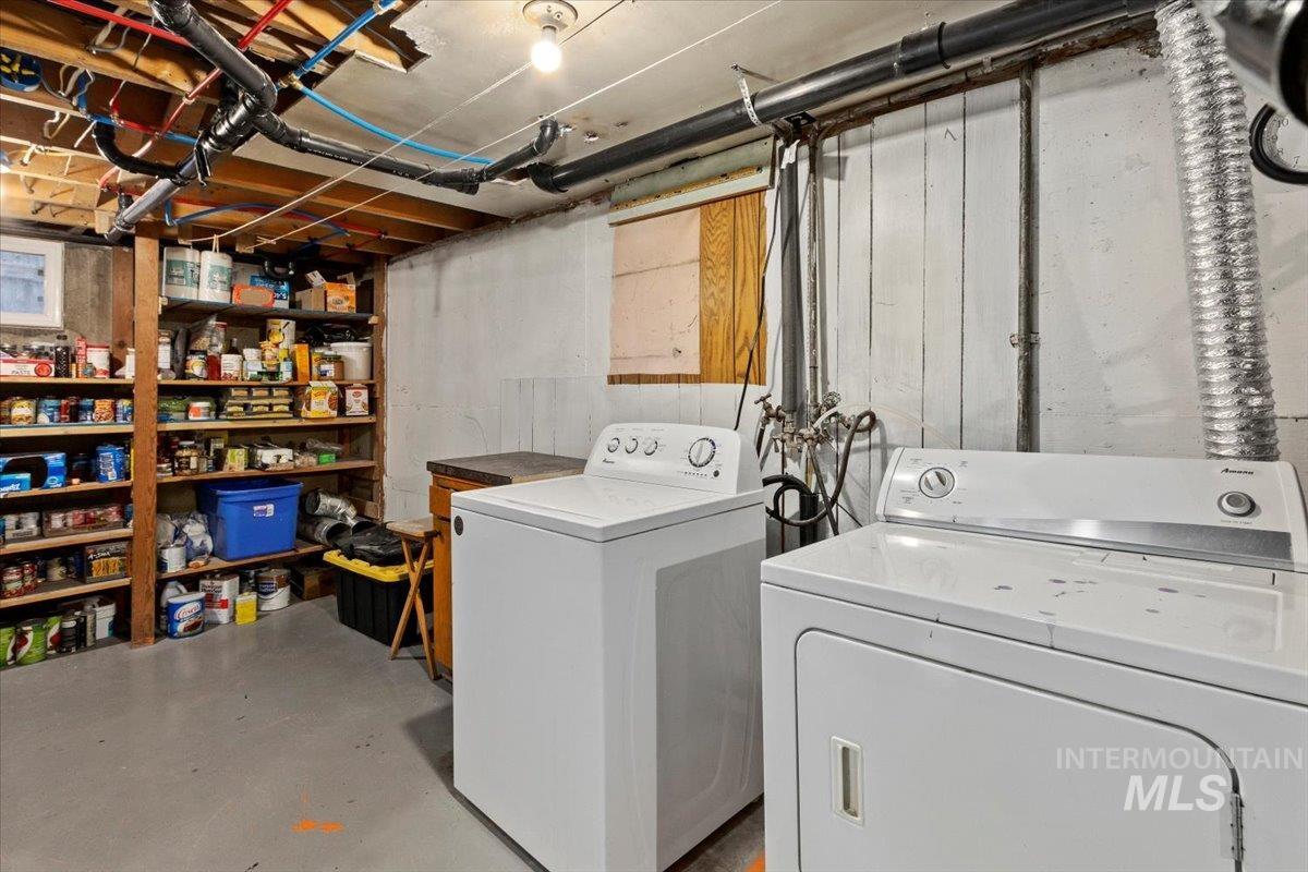 2026 E 11th, Twin Falls, Idaho 83301-6710, 4 Bedrooms, 2 Bathrooms, Residential For Sale, Price $359,900,MLS 98971364