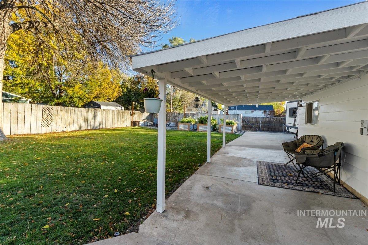 2026 E 11th, Twin Falls, Idaho 83301-6710, 4 Bedrooms, 2 Bathrooms, Residential For Sale, Price $359,900,MLS 98971364