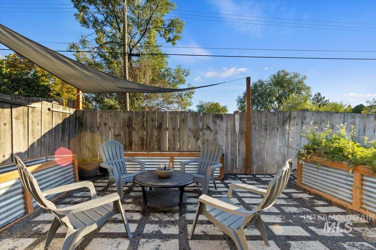 2026 E 11th, Twin Falls, Idaho 83301-6710, 4 Bedrooms, 2 Bathrooms, Residential For Sale, Price $359,900,MLS 98971364