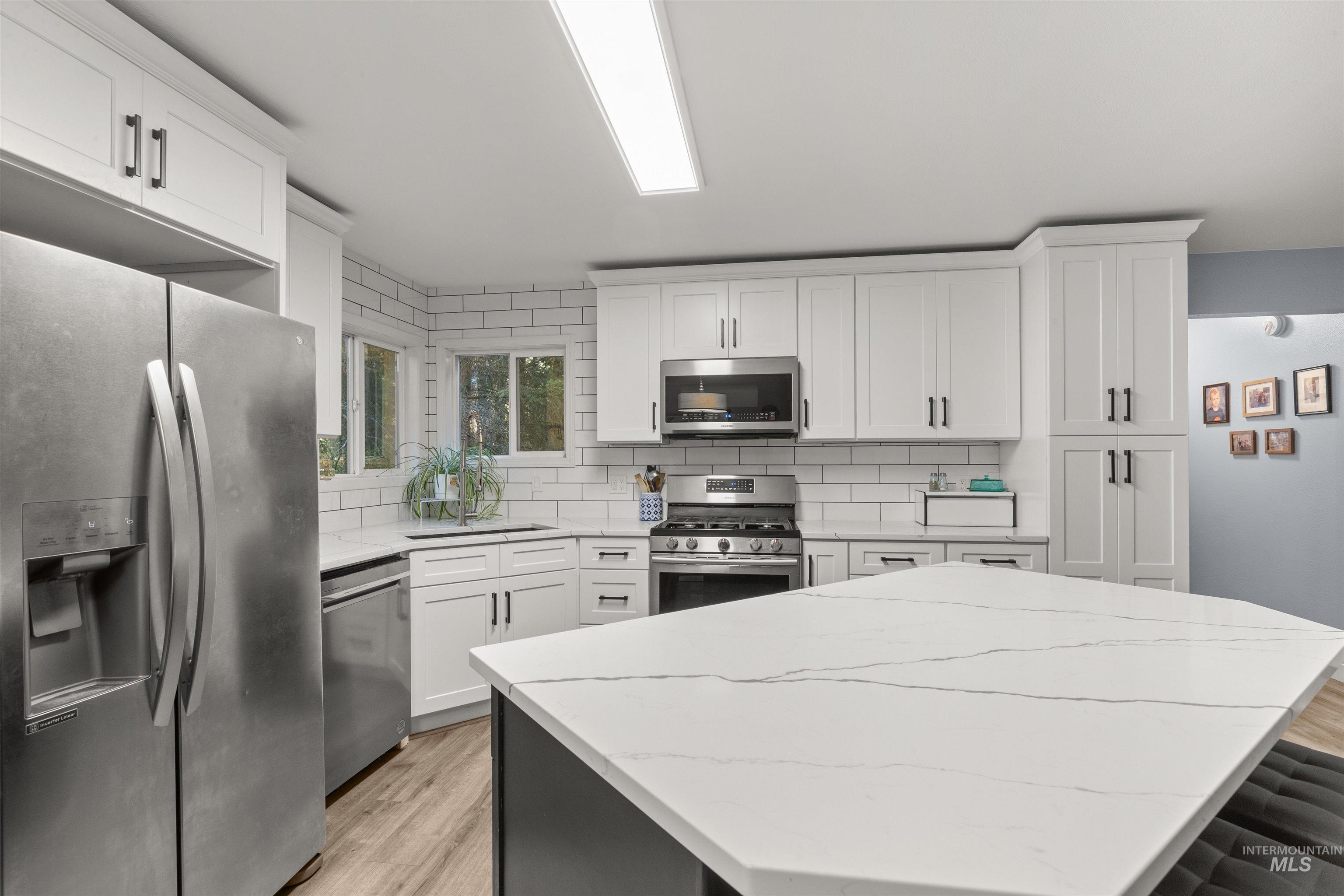 20235 Valley View Dr, Lewiston, Idaho 83501, 3 Bedrooms, 2 Bathrooms, Residential For Sale, Price $489,000,MLS 98971365