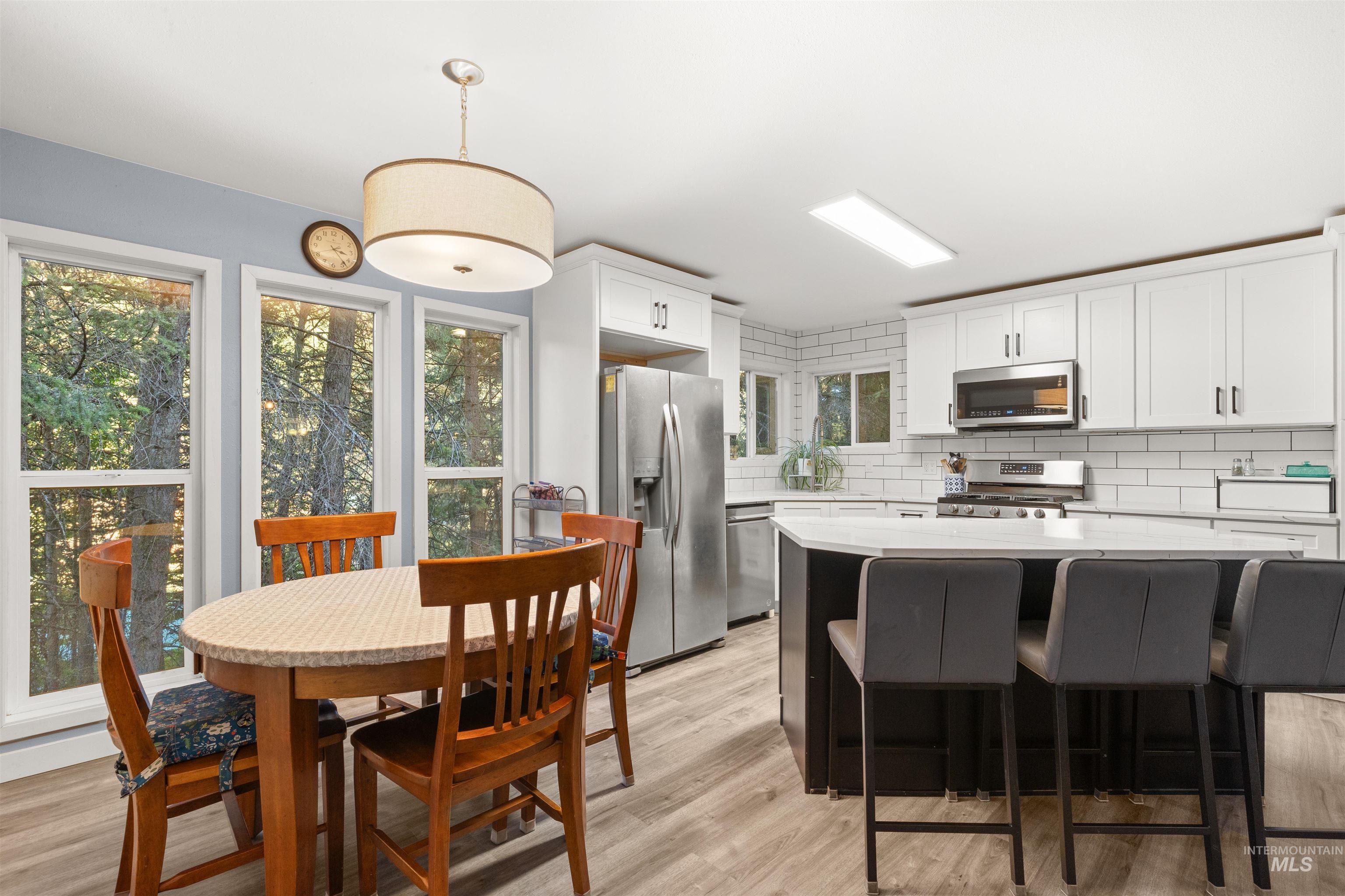 20235 Valley View Dr, Lewiston, Idaho 83501, 3 Bedrooms, 2 Bathrooms, Residential For Sale, Price $489,000,MLS 98971365