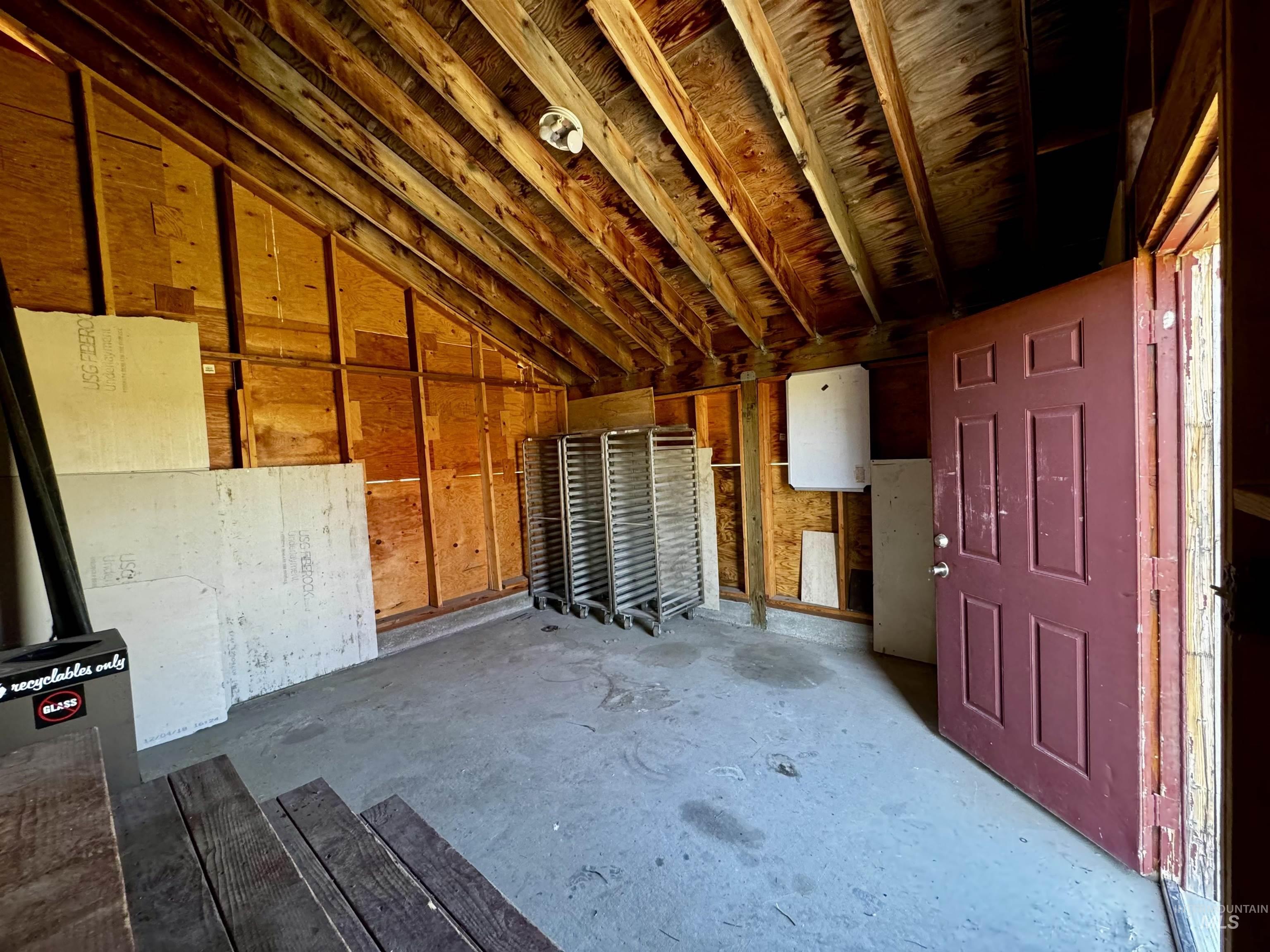 101 2nd St E, Fairfield, Idaho 83327, Business/Commercial For Sale, Price $399,000,MLS 98971367